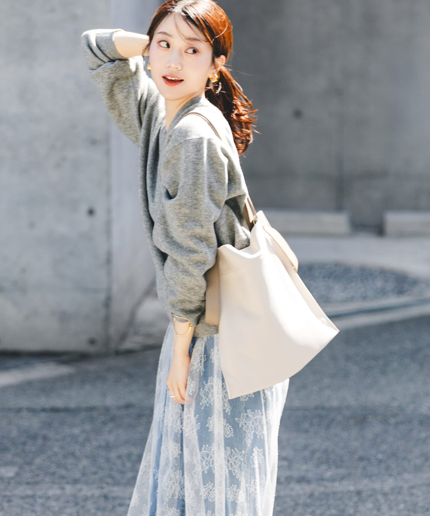 『一部別注カラー』BEAURE　カウレザー2デザインベルトバッグ IVORYxGRG one