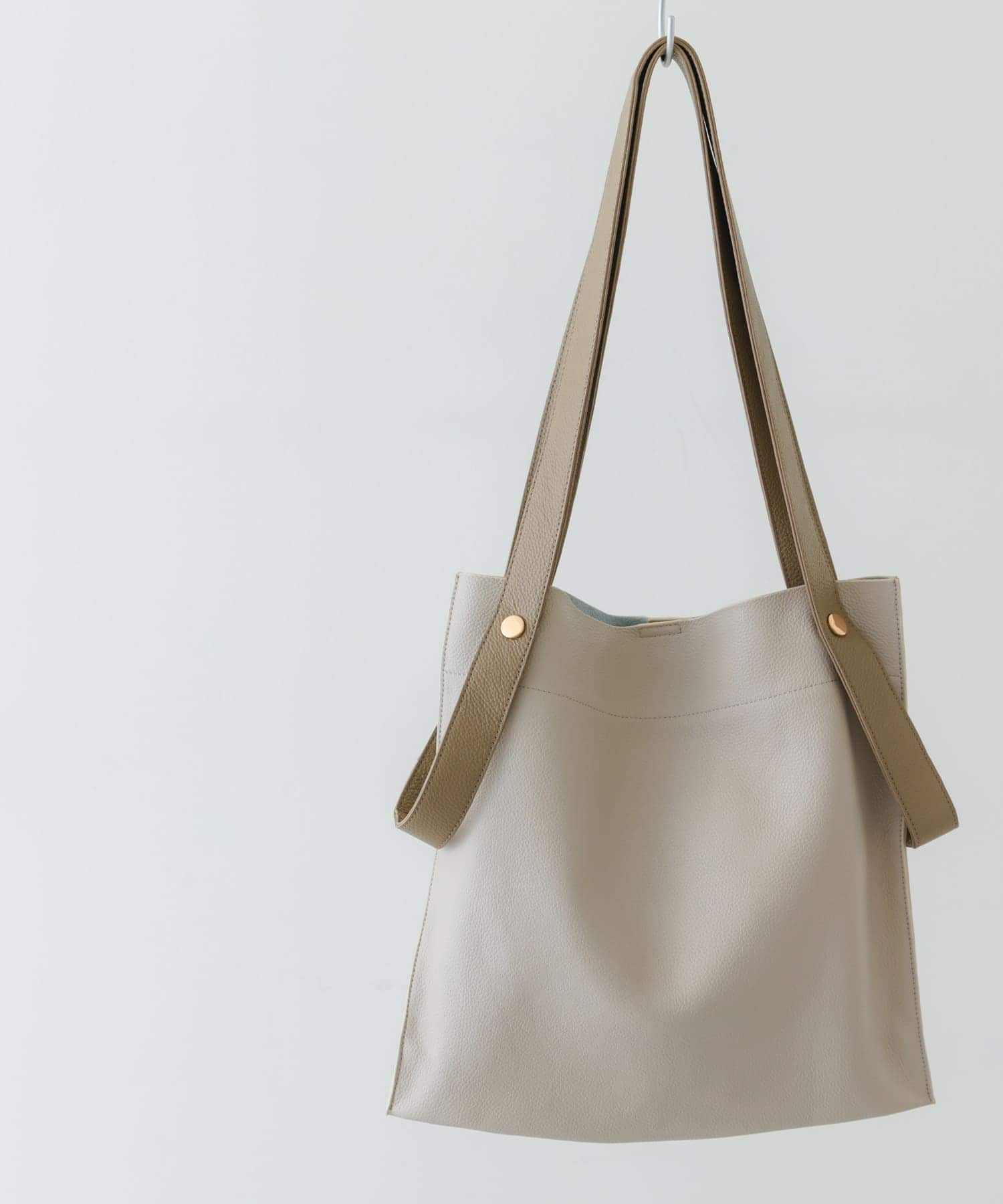 『一部別注カラー』BEAURE　カウレザー2デザインベルトバッグ IVORYxGRG one