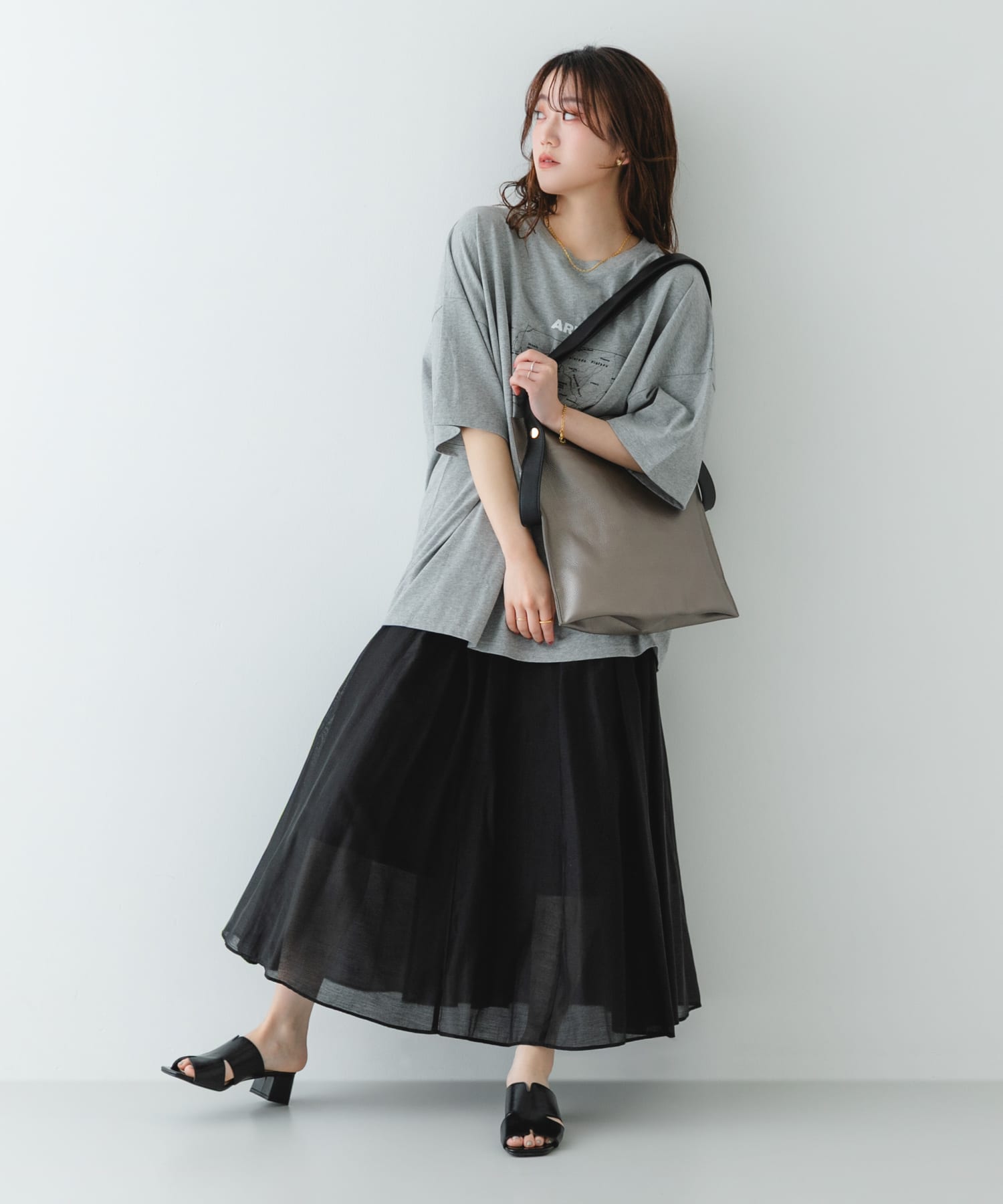 『一部別注カラー』BEAURE　カウレザー2デザインベルトバッグ GMxBLK one