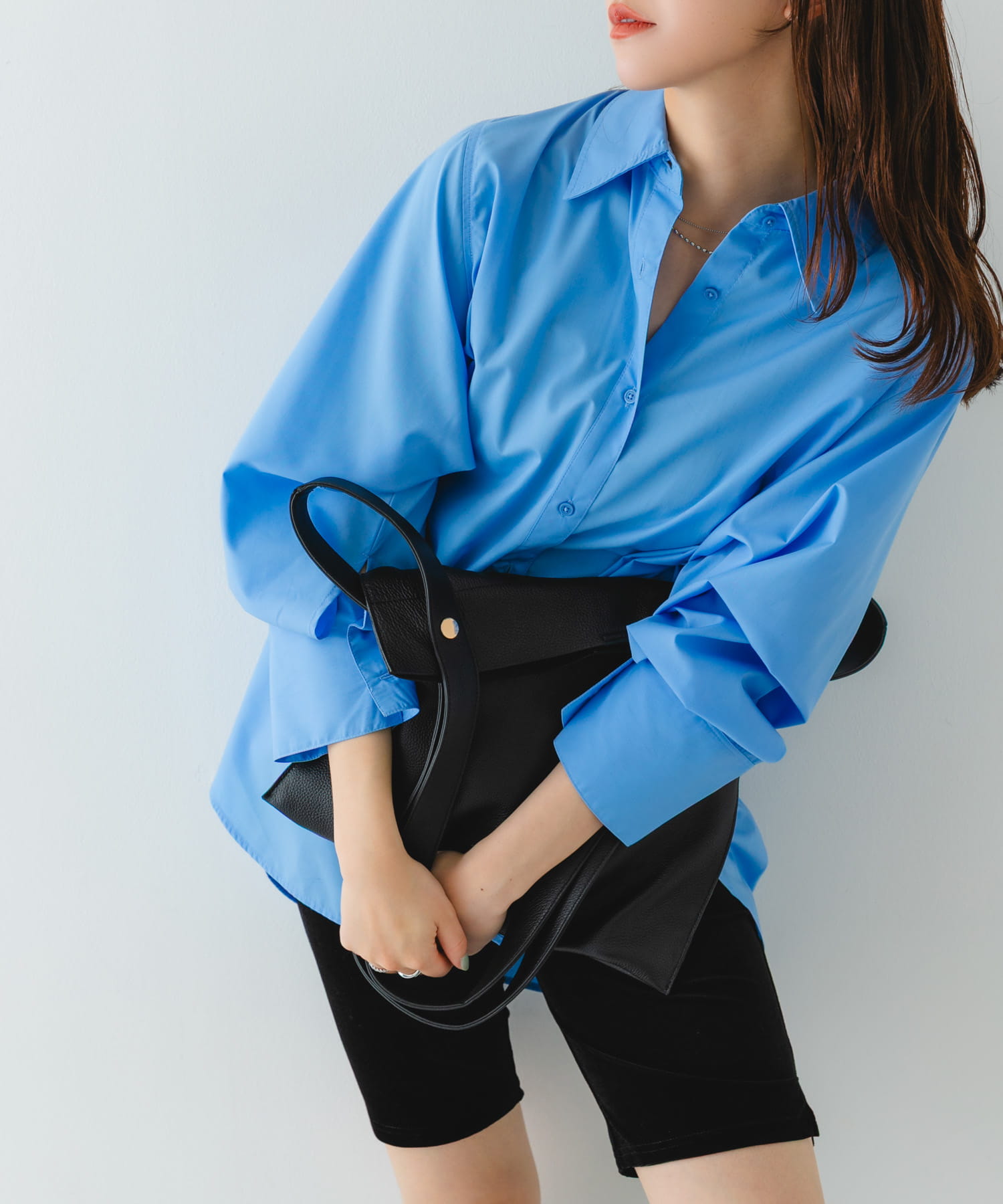 『一部別注カラー』BEAURE　カウレザー2デザインベルトバッグ BLKxBLK one