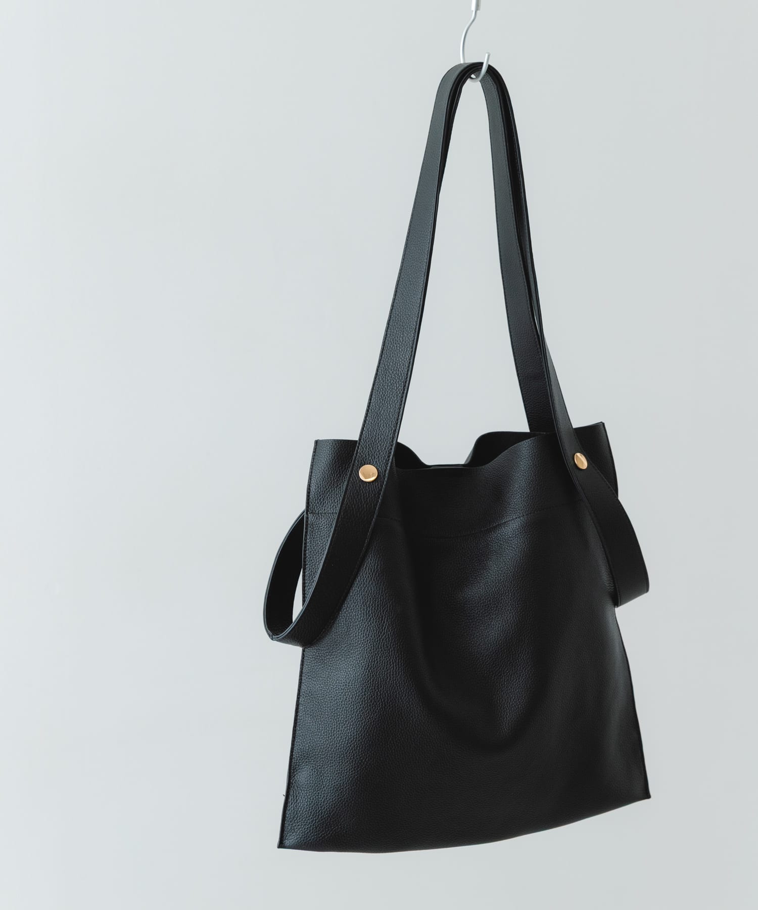 『一部別注カラー』BEAURE　カウレザー2デザインベルトバッグ BLKxBLK one