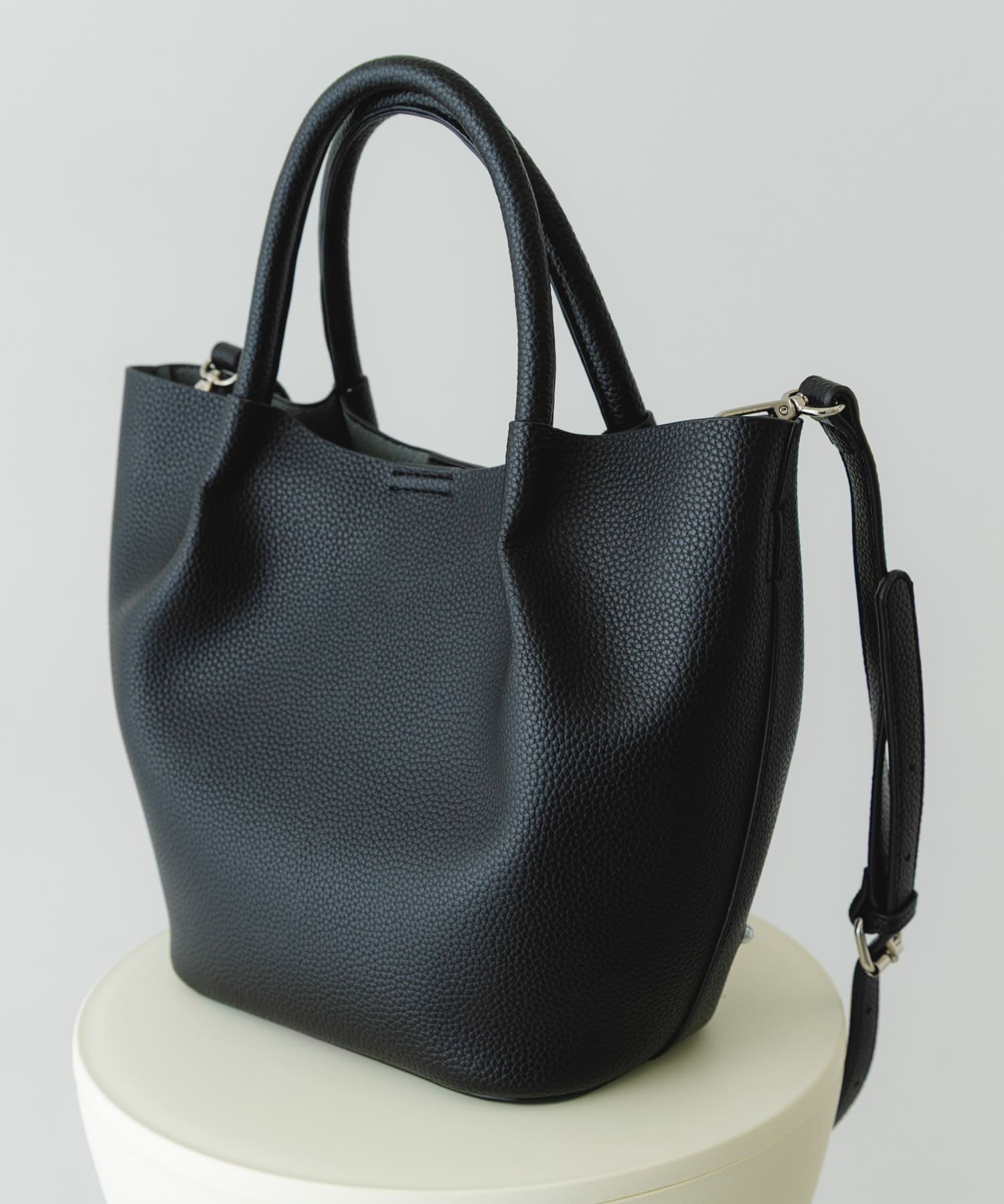 インバッグ付パールバッグ BLACK one