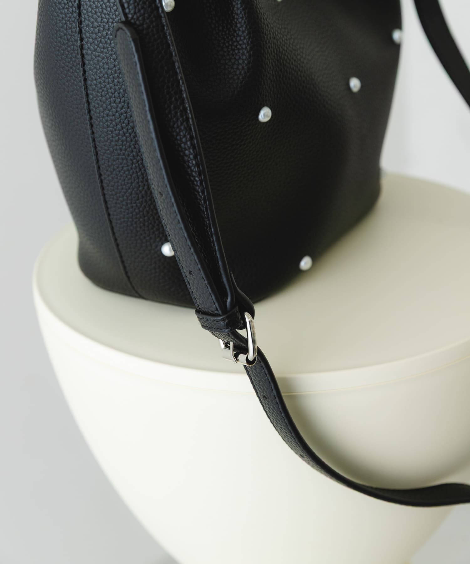 インバッグ付パールバッグ BLACK one