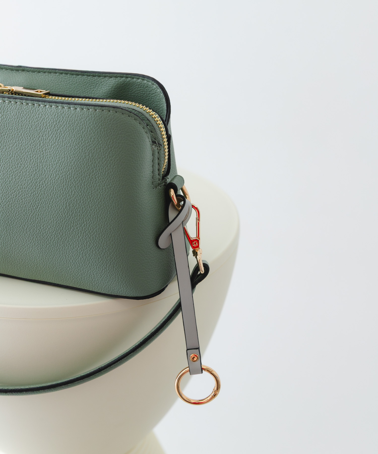 センターステッチショルダーバッグ MINT one