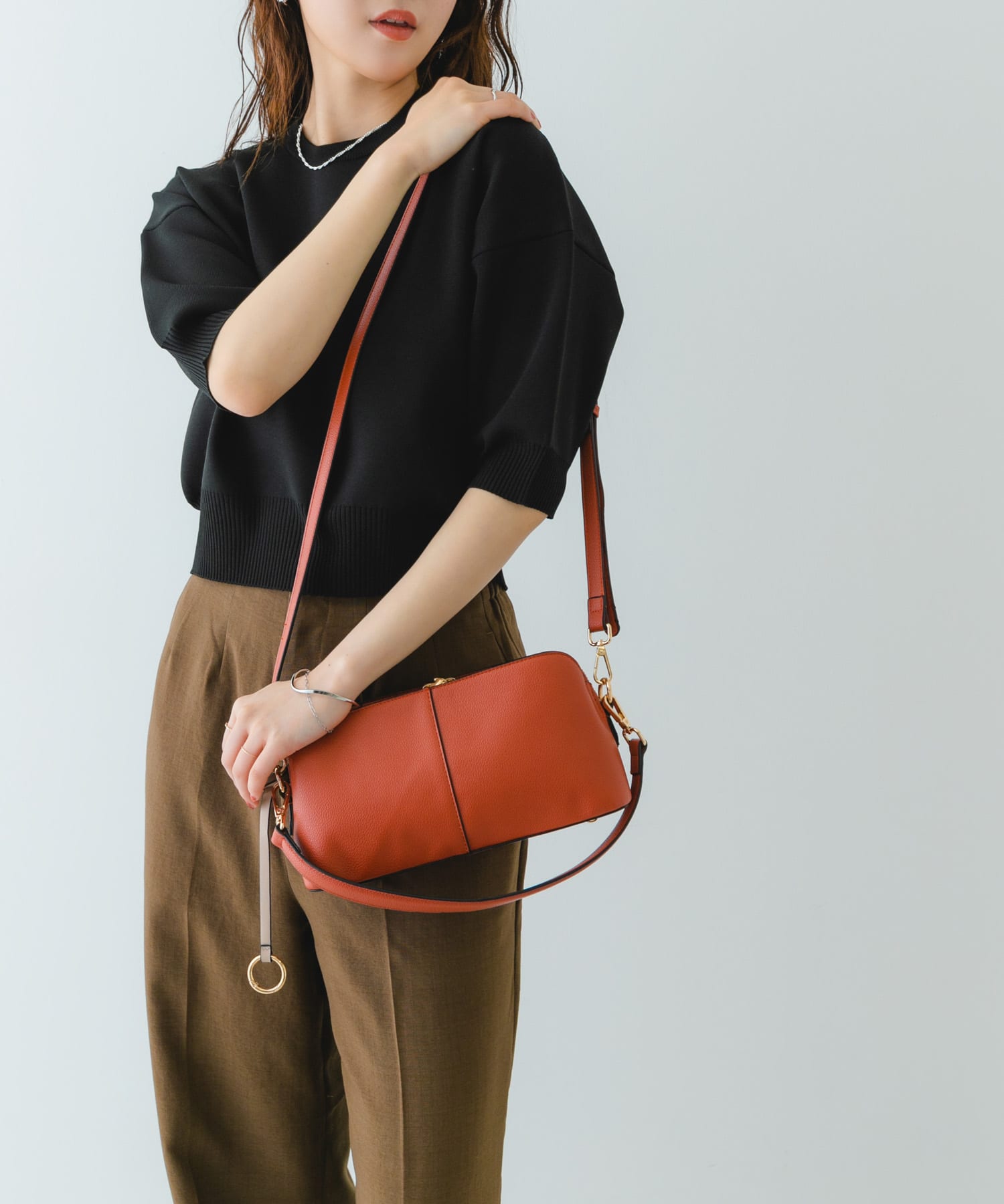センターステッチショルダーバッグ ORANGE one