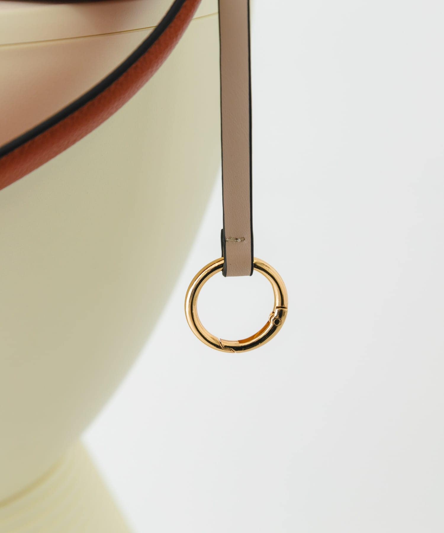 センターステッチショルダーバッグ ORANGE one