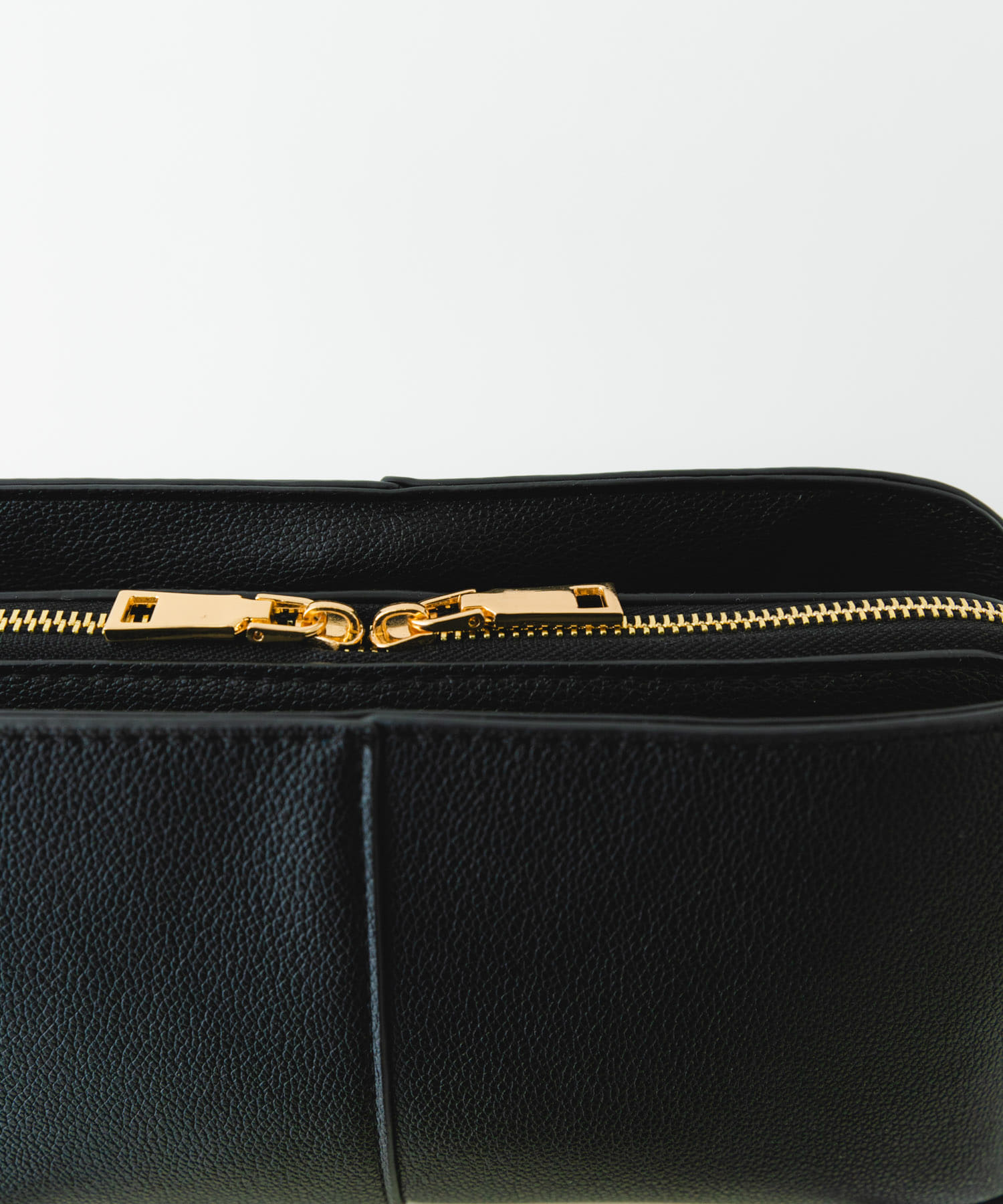 センターステッチショルダーバッグ BLACK one