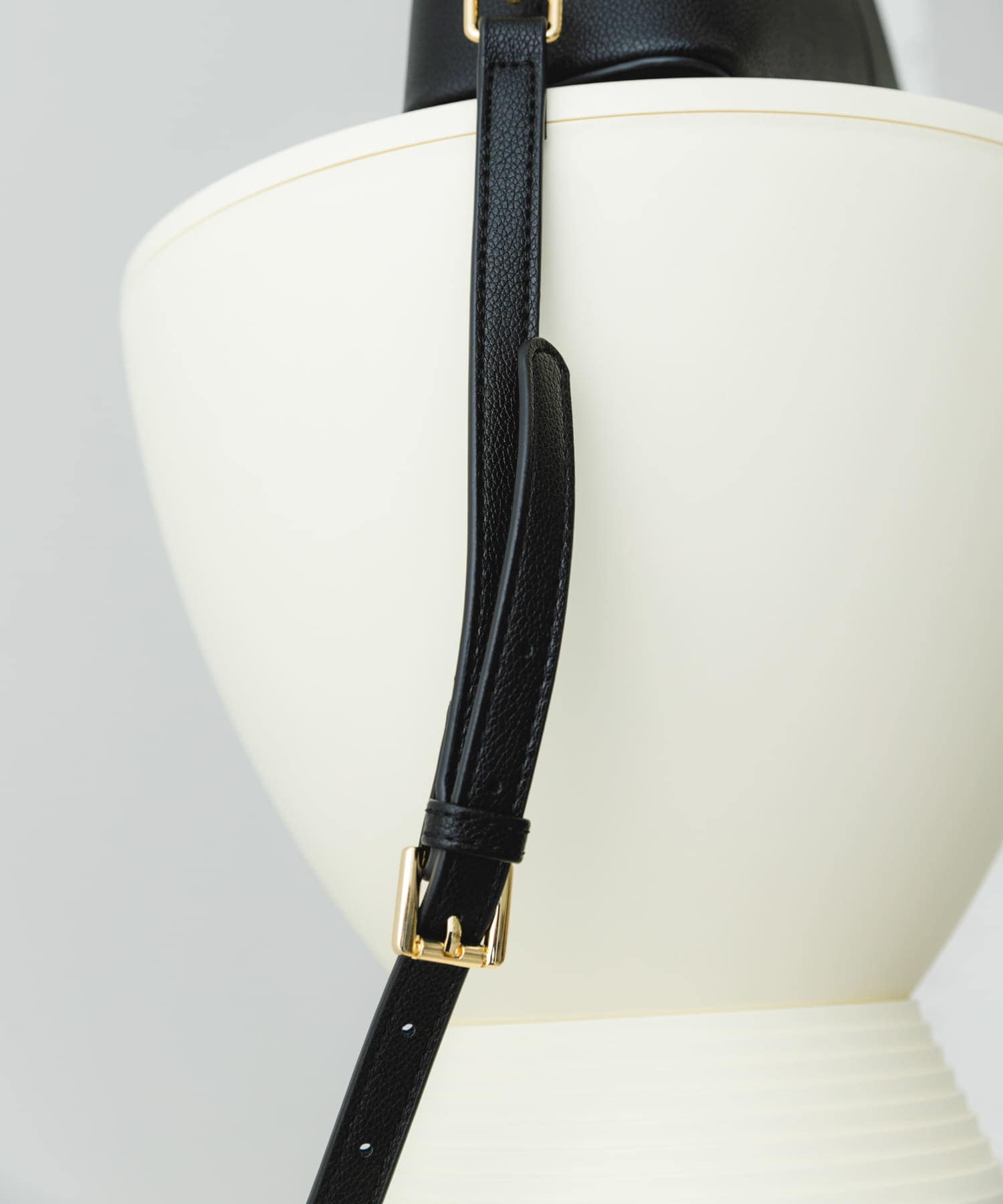 センターステッチショルダーバッグ BLACK one