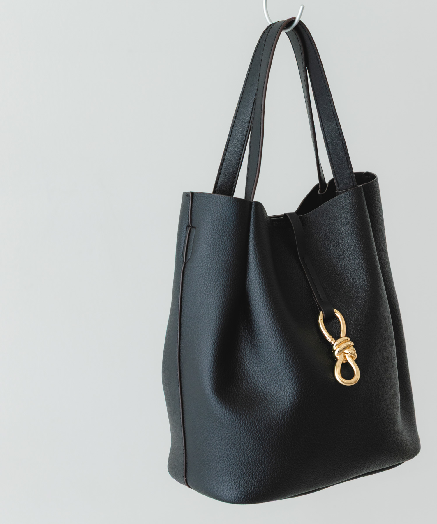 3WAYメタルリボントートバッグ BLACK one