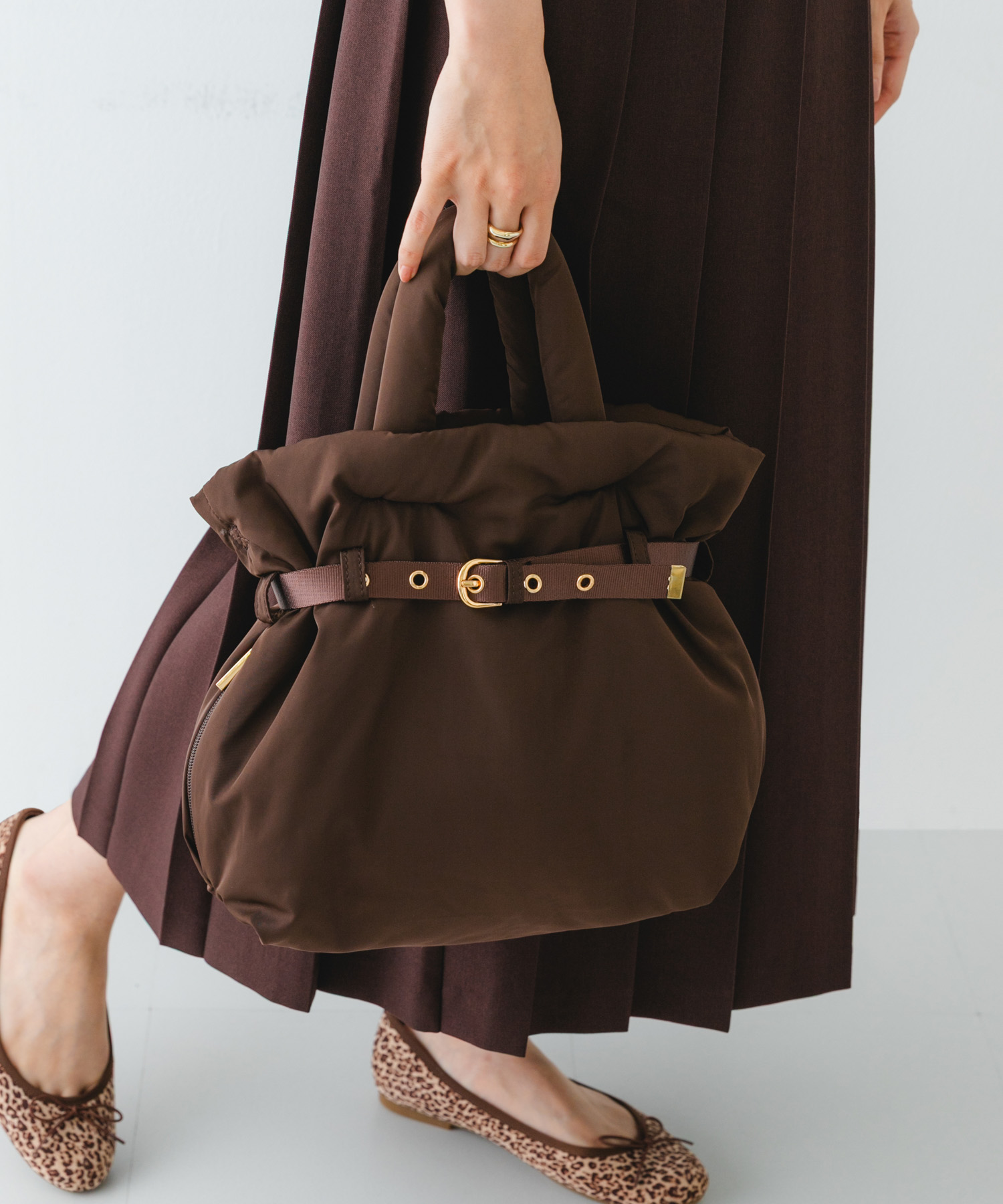 パテッドベルトバッグ BROWN one