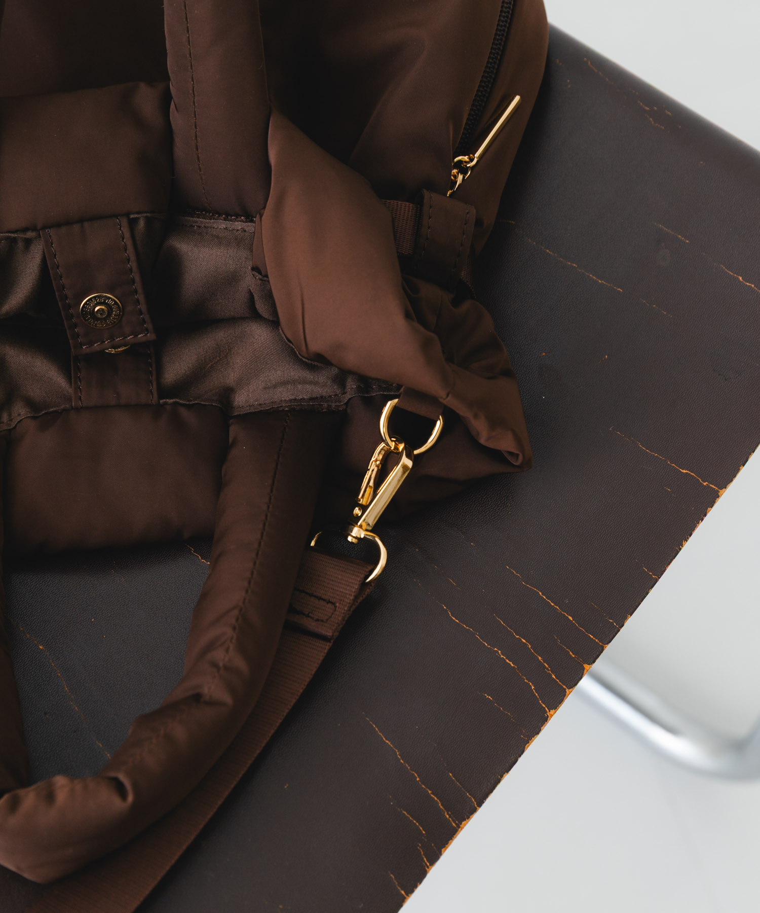 パテッドベルトバッグ BROWN one