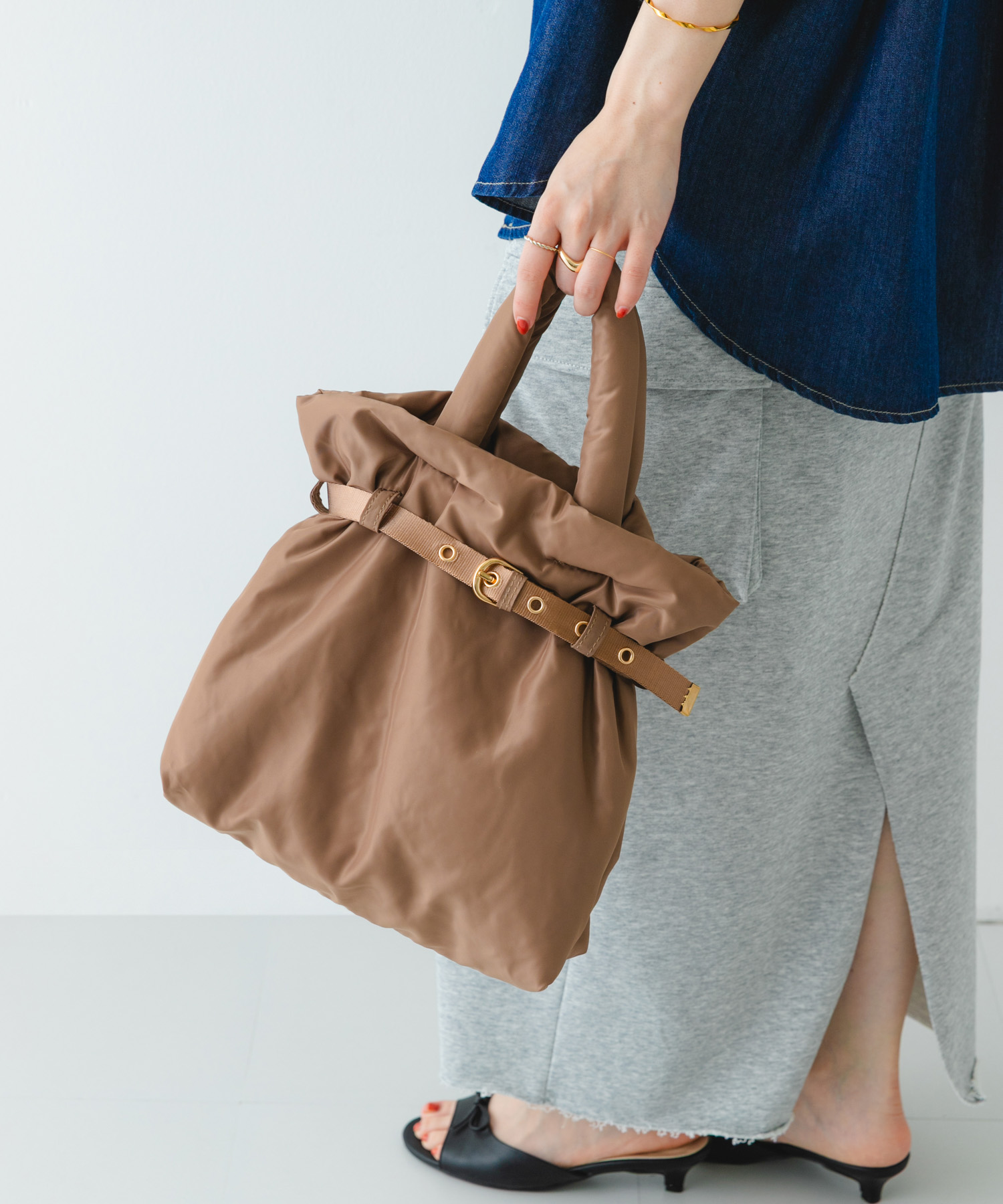 パテッドベルトバッグ BEIGE one