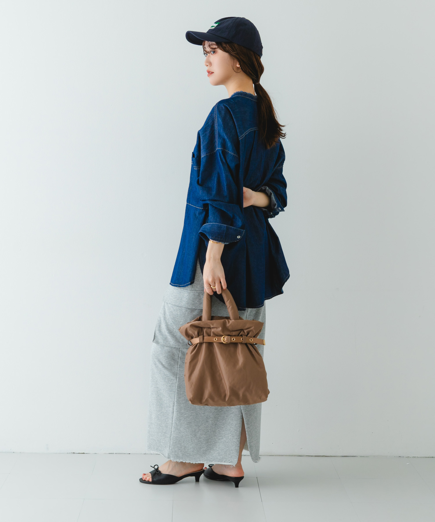 パテッドベルトバッグ BEIGE one