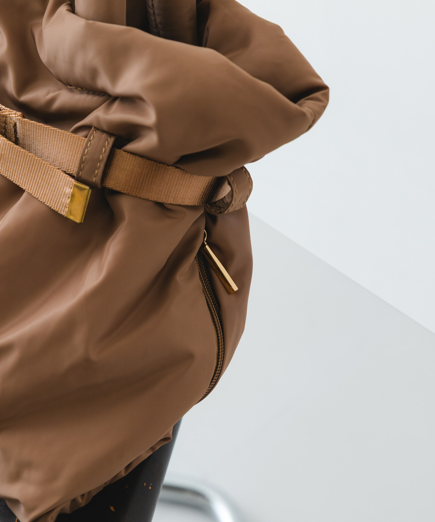 パテッドベルトバッグ BEIGE one