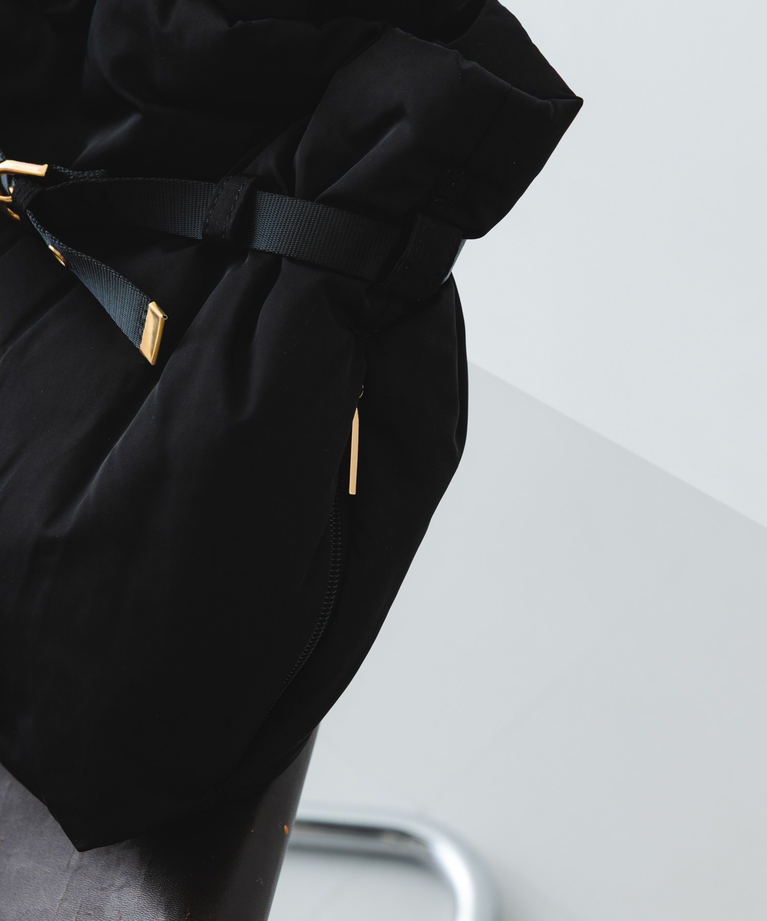 パテッドベルトバッグ BLACK one