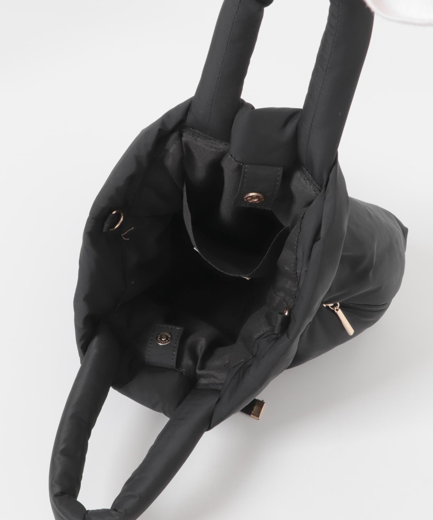 パテッドベルトバッグ BLACK one
