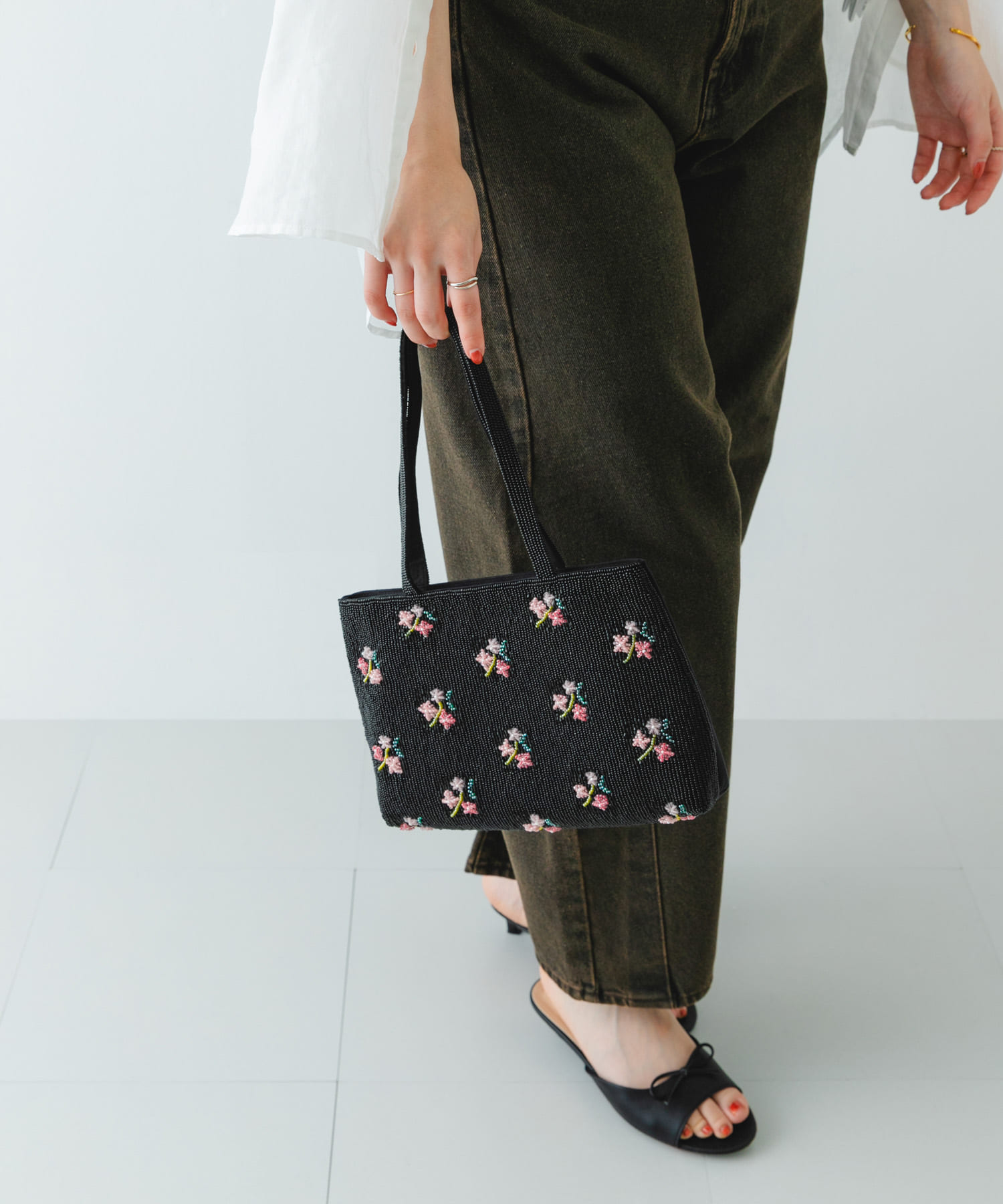 インド刺繍ビーズバッグ BLACK one