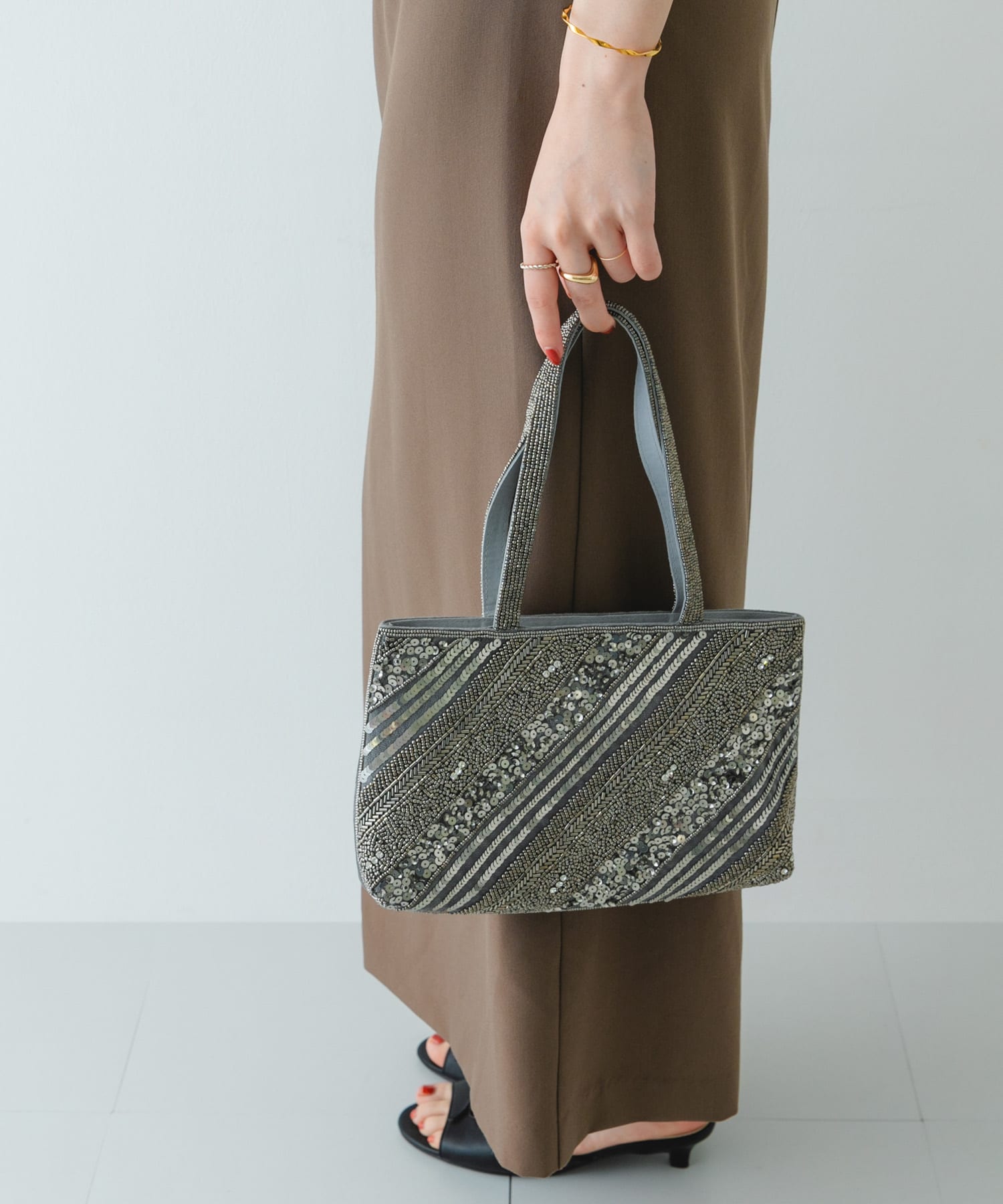 インド刺繍ビーズバッグ GRAY one