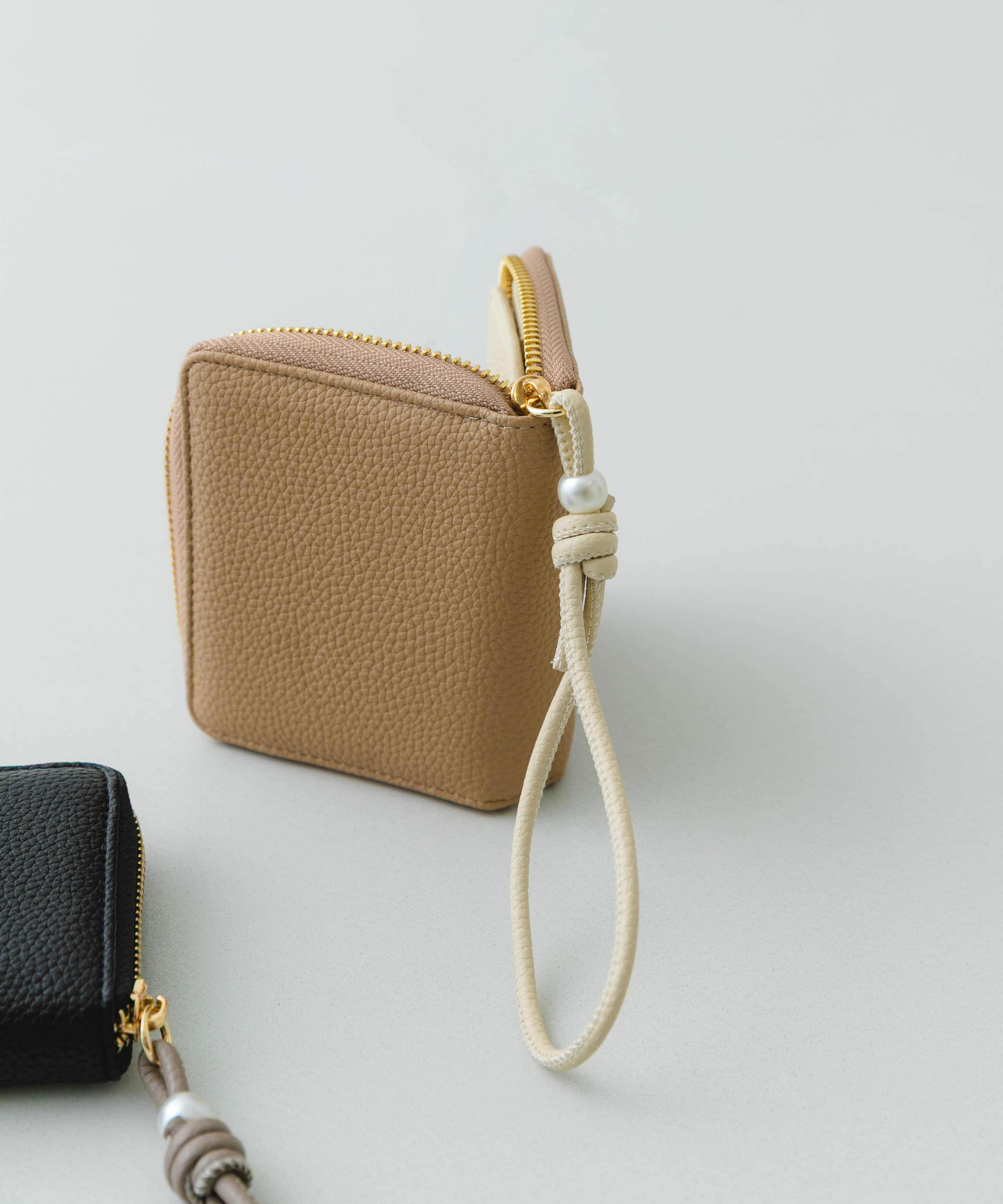 パールストラップウォレット