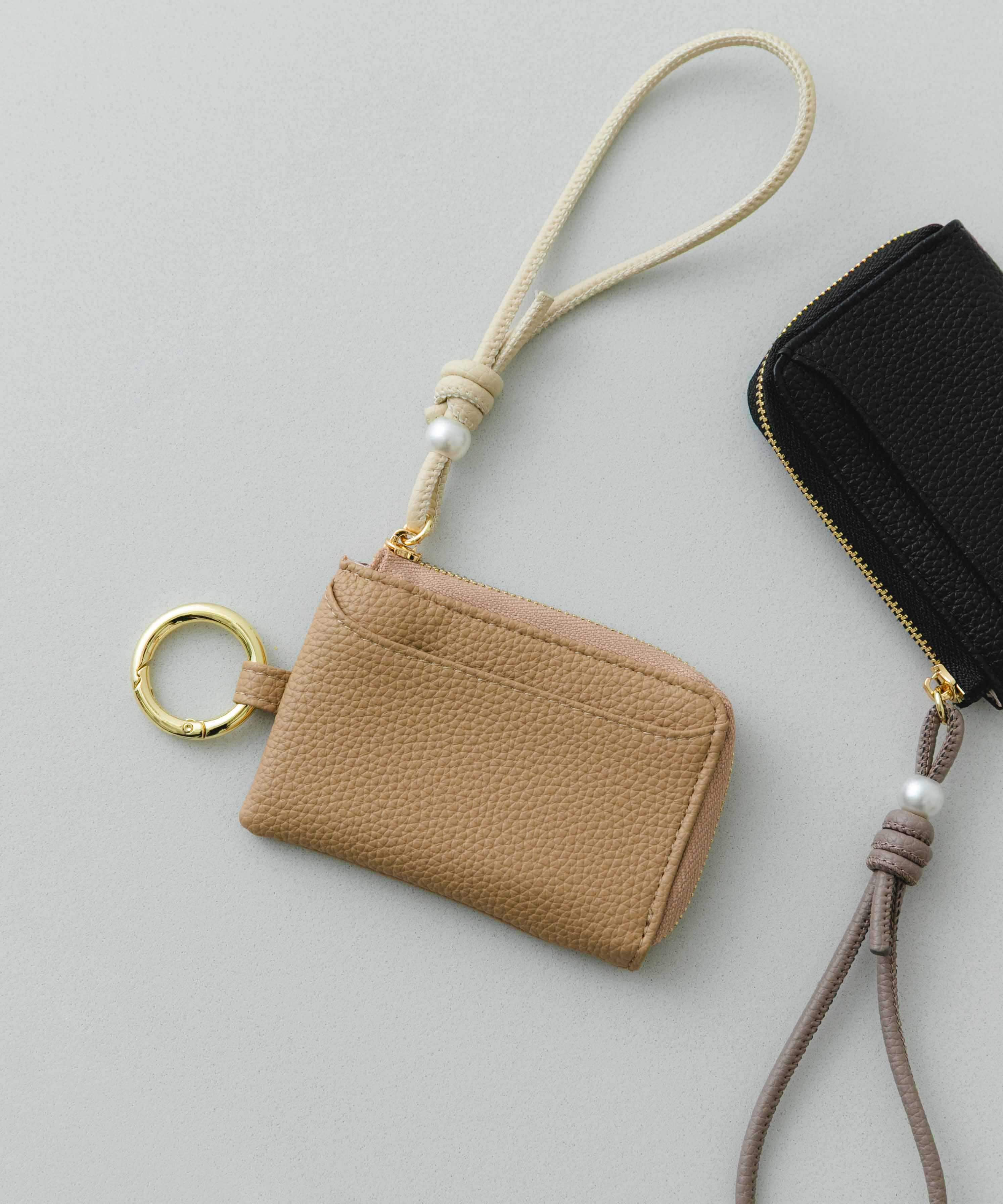 パールストラップウォレットカードケース