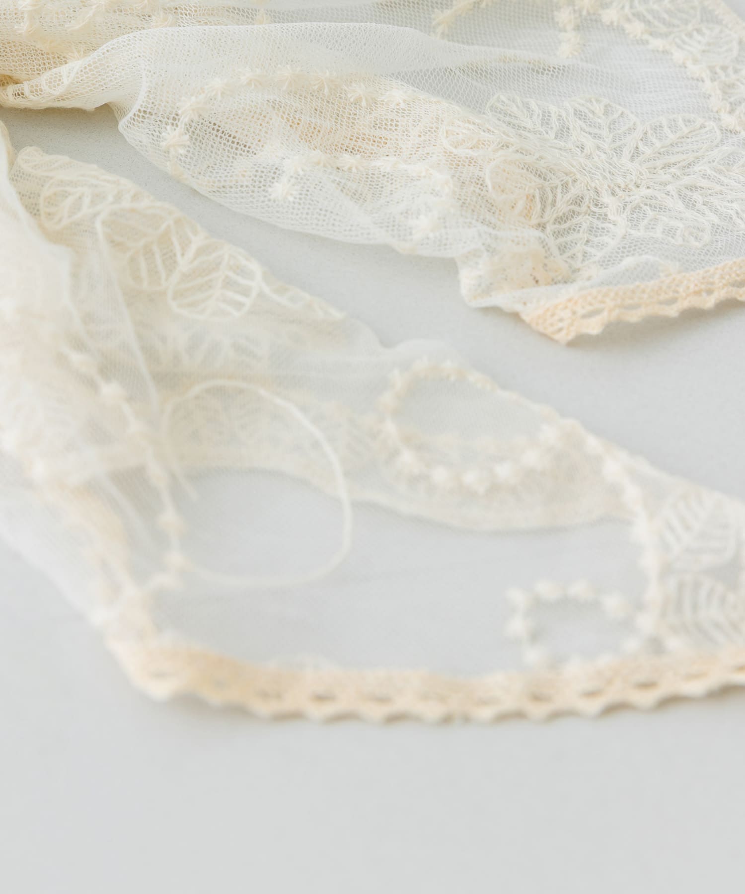 シアーレーススカーフ OFF one