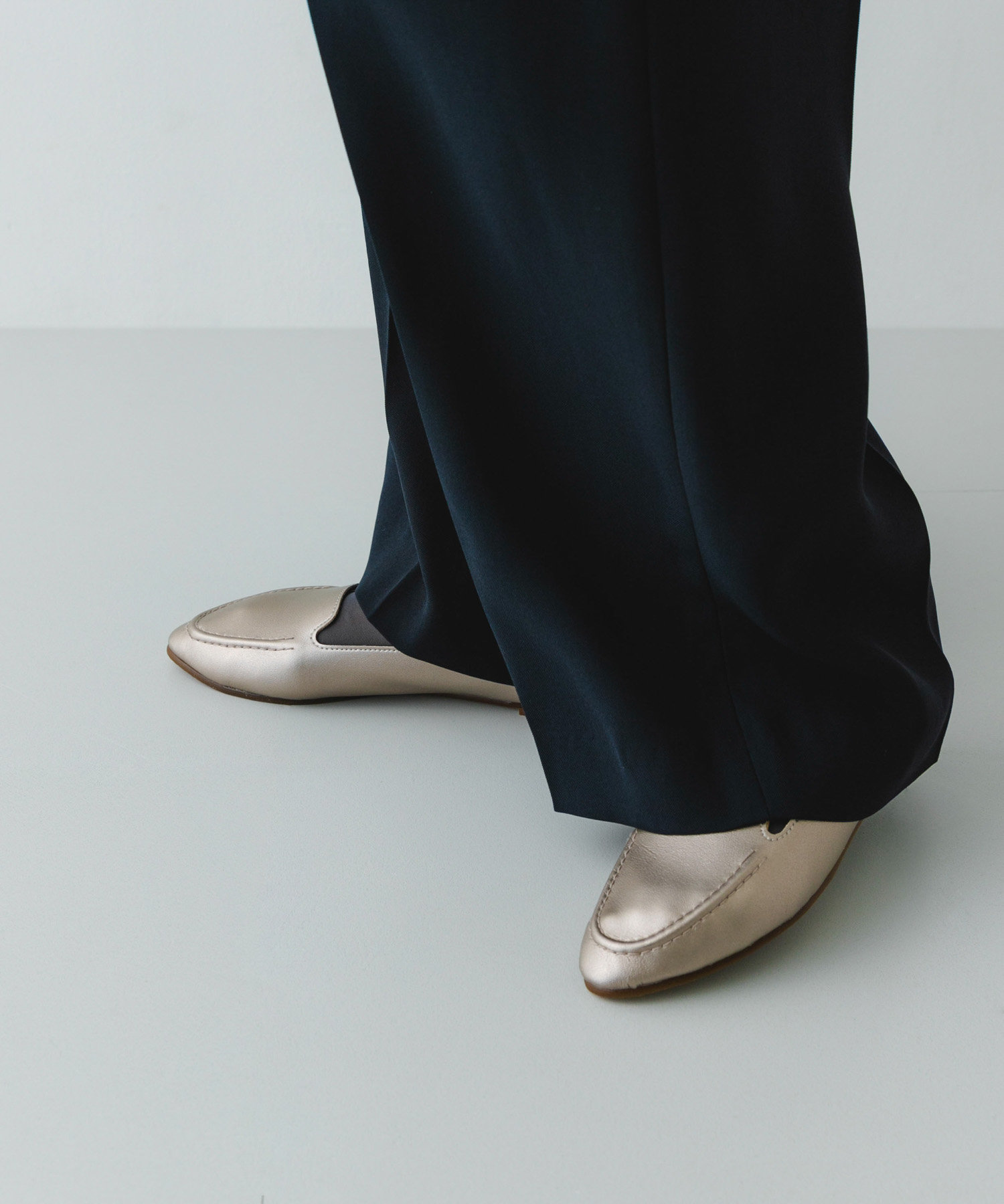 『WEB限定』『MADE IN JAPAN』やわらかスリッポン METALIC 37