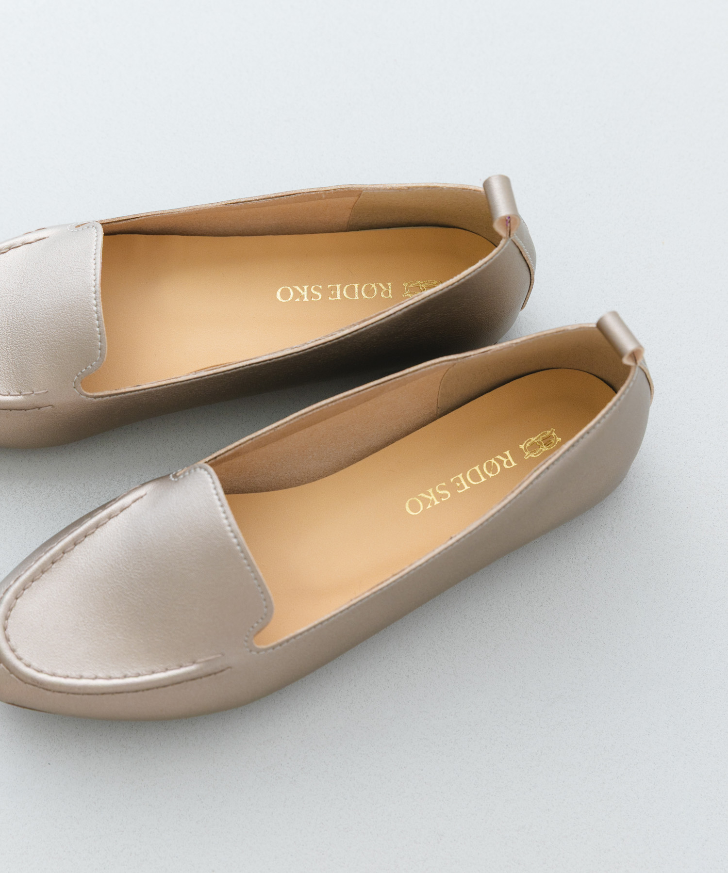 『WEB限定』『MADE IN JAPAN』やわらかスリッポン METALIC 36