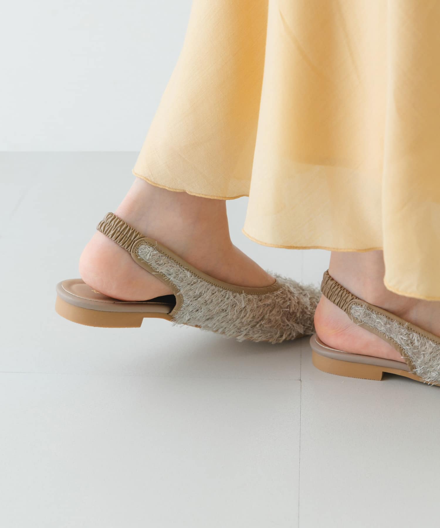 『MADE IN JAPAN』ヘアリーバックストラップミュール BEIGE 36