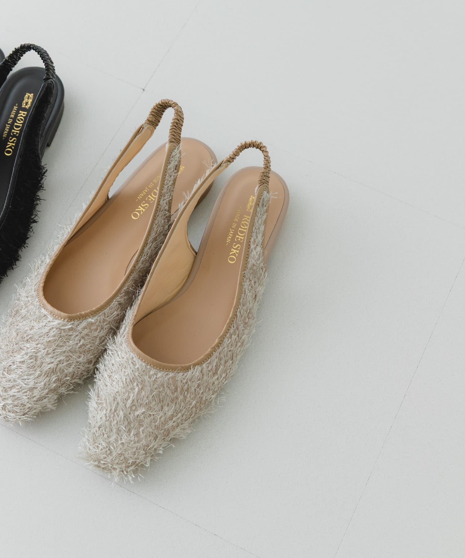 『MADE IN JAPAN』ヘアリーバックストラップミュール BEIGE 37