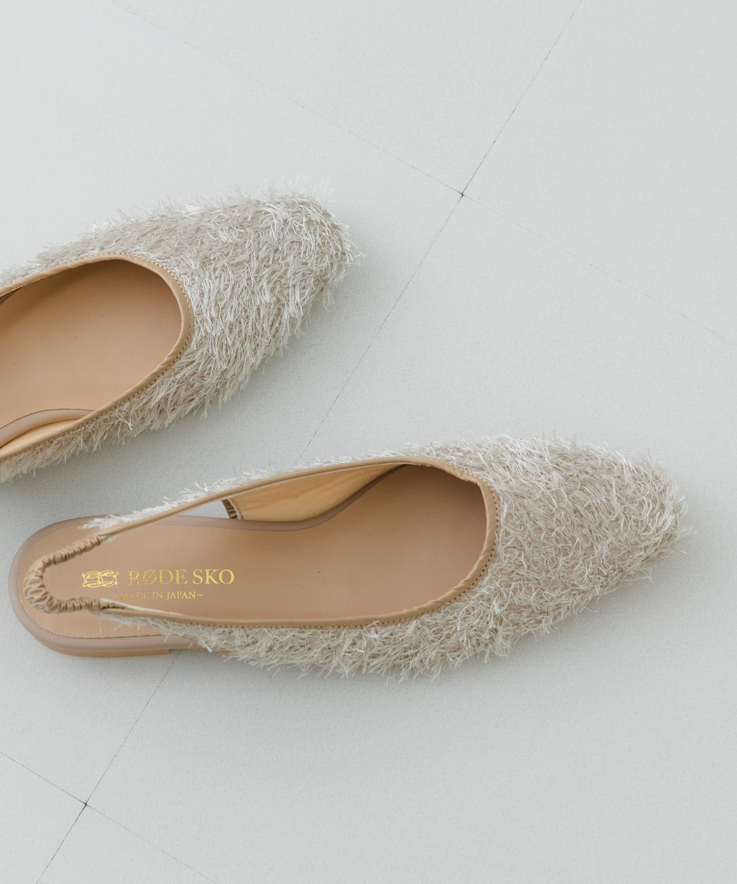 『MADE IN JAPAN』ヘアリーバックストラップミュール BEIGE 37