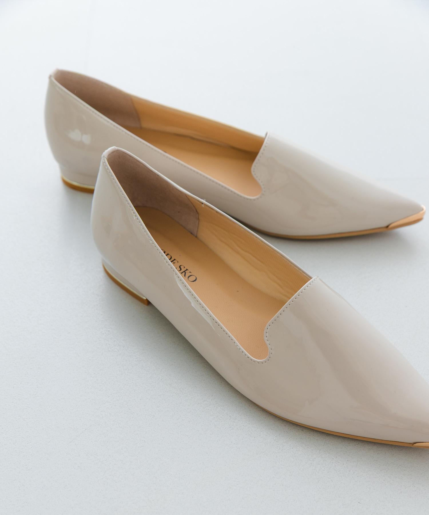 『MADE IN JAPAN』　トゥメタルローファー IVORY/P 36