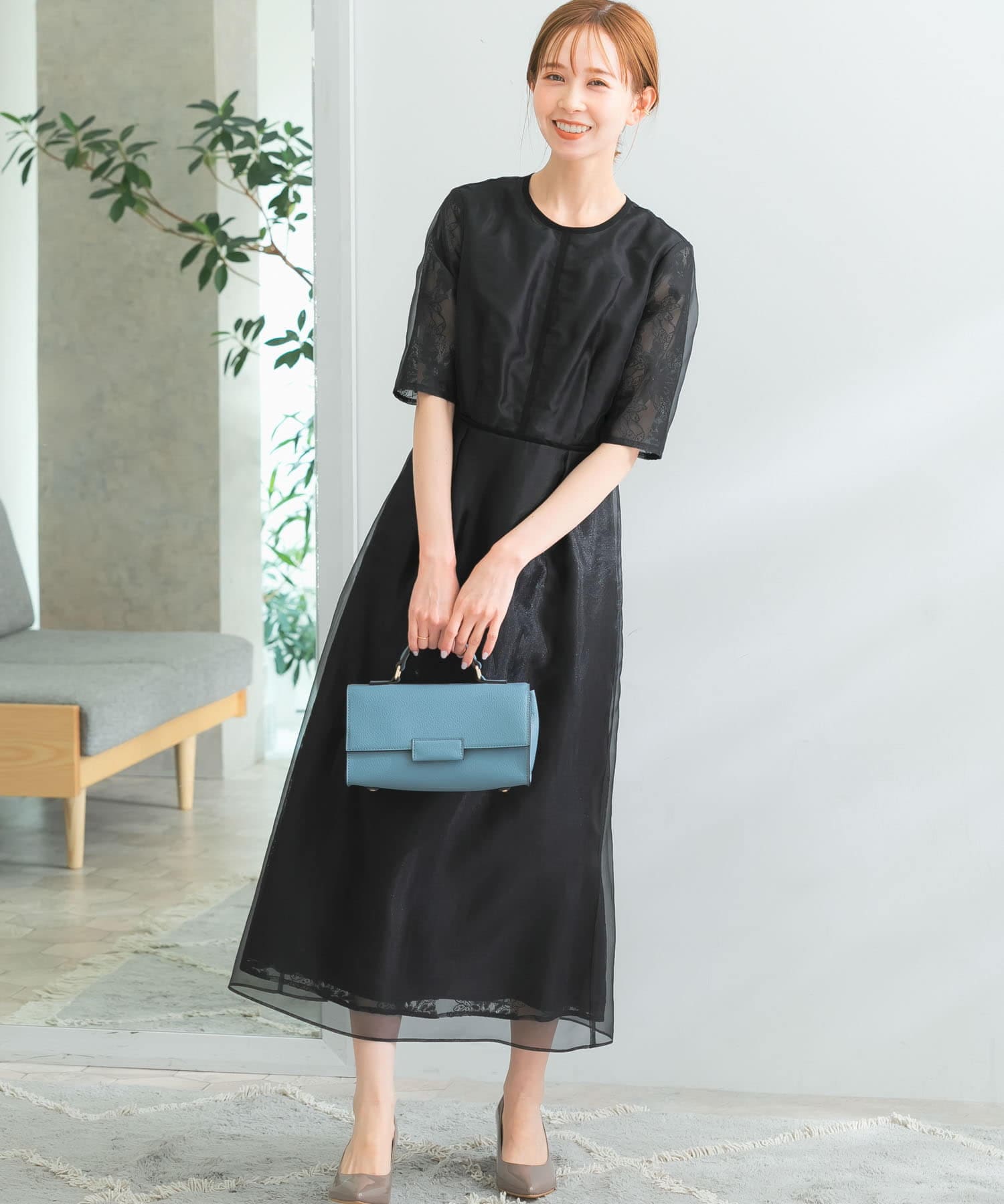 kaene　シアーレースパイピングドレス