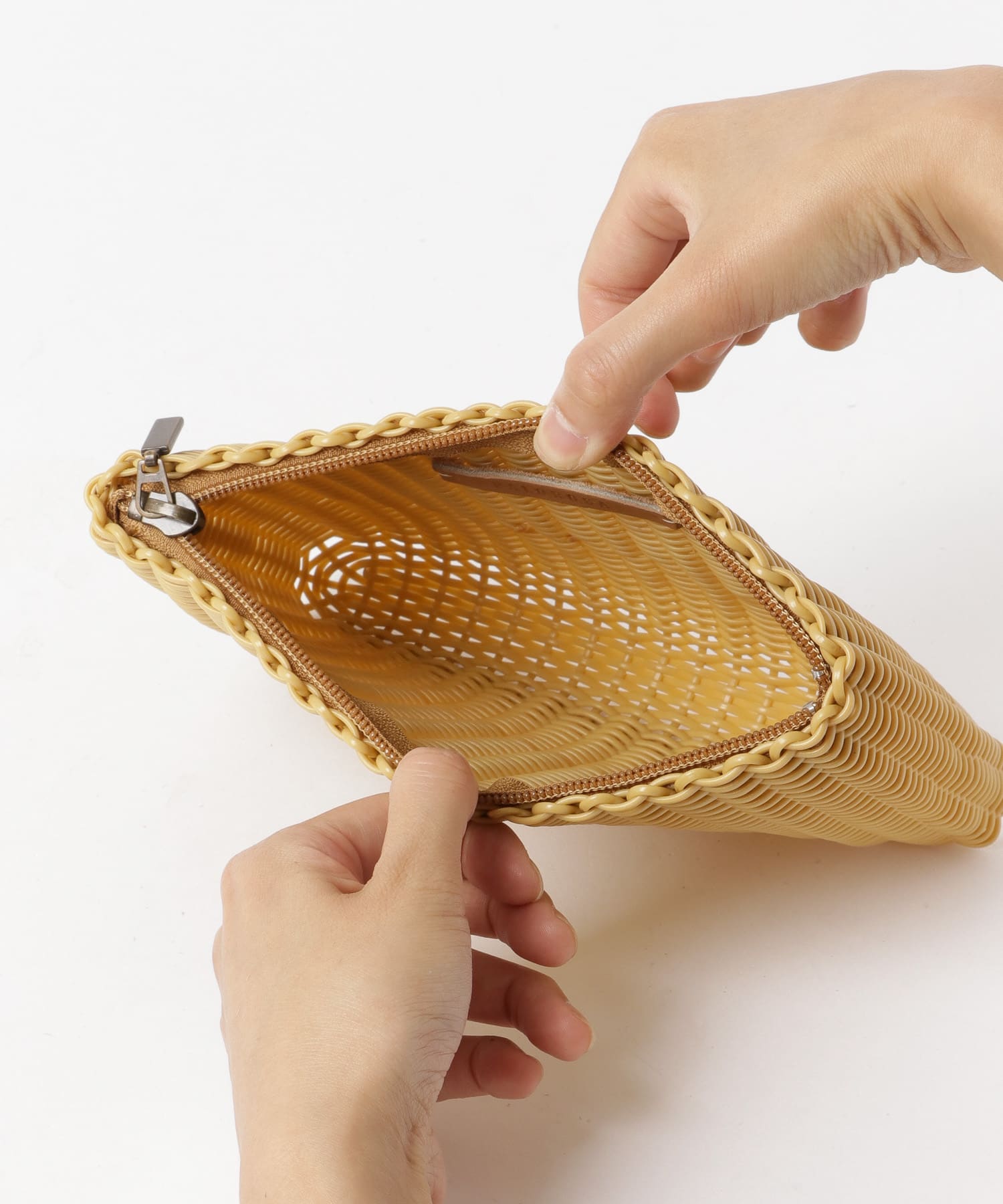 PALOROSA　CLUTCH∴ 26 CARAMEL -