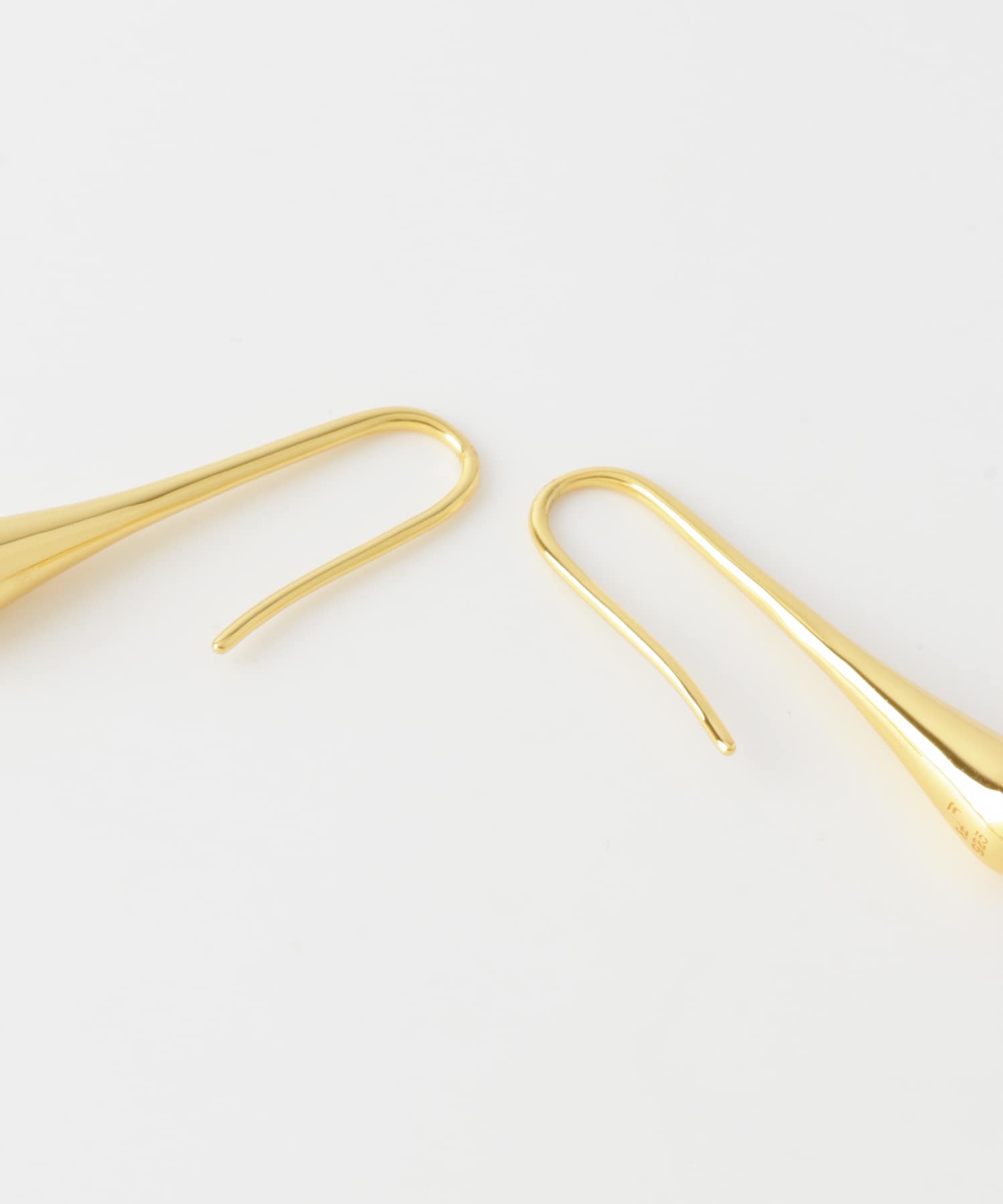 ROMANIN　MALLACOOTA earrings GD GOLD -