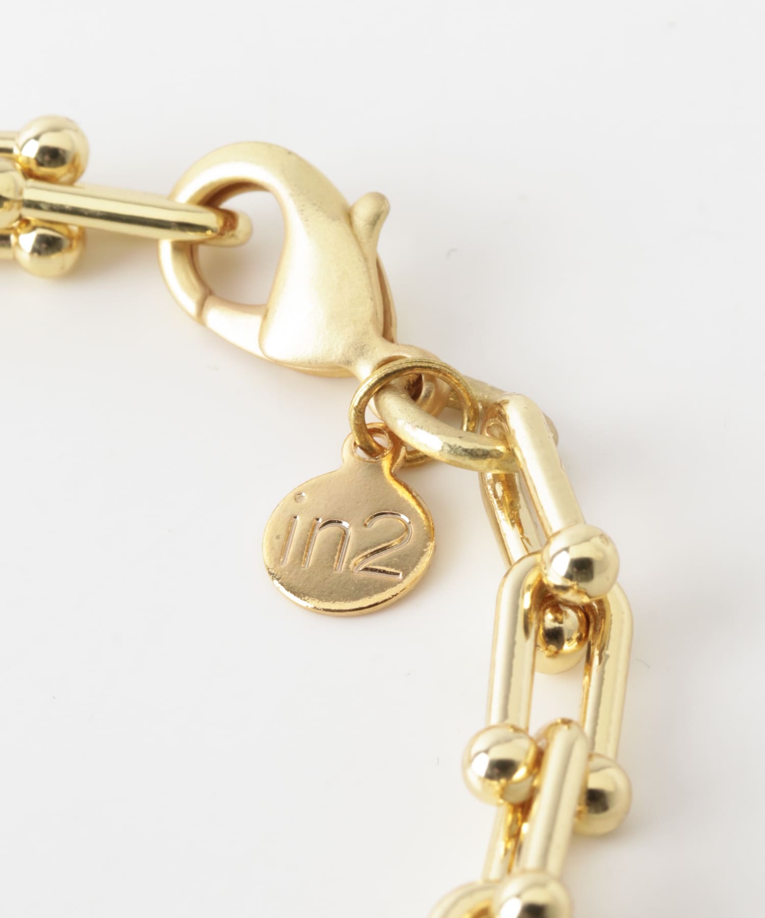 in2 design　BRACELET GLDWHT -