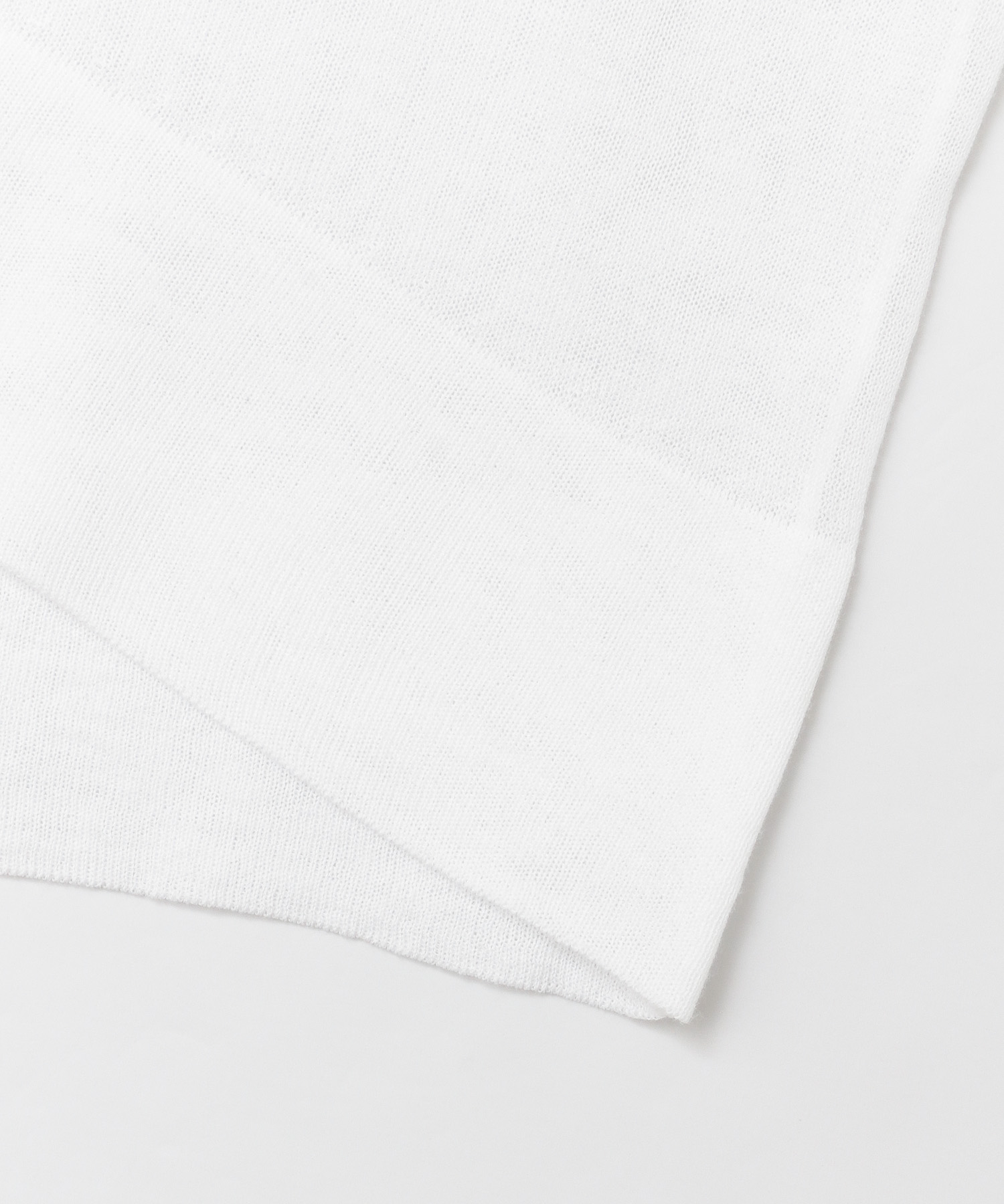 01 WHITE
