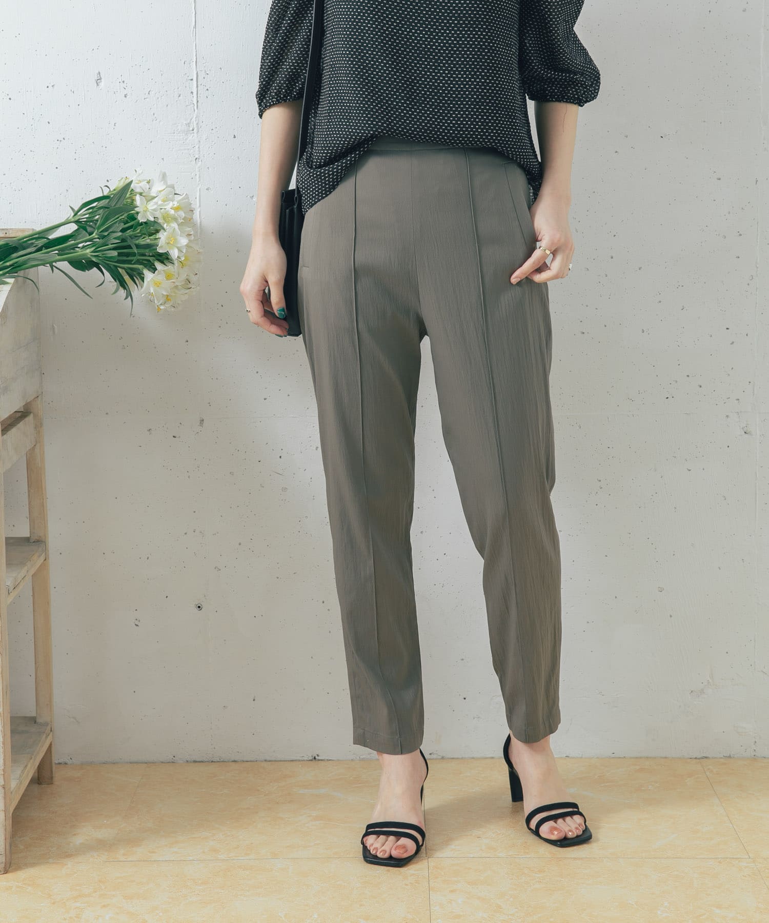身長：164cm サイズ：38