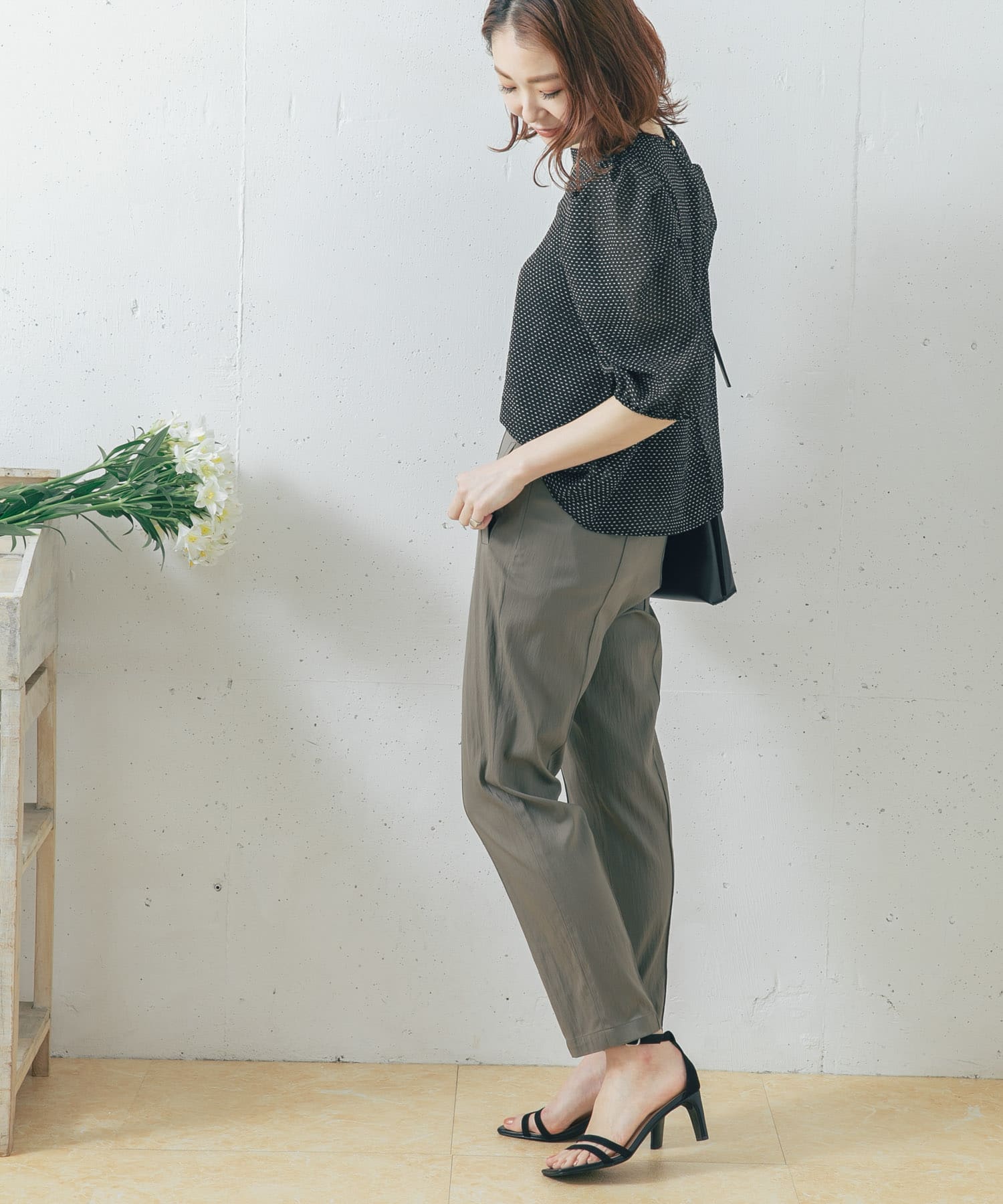 ピンタックテーパードパンツ KHAKI 36