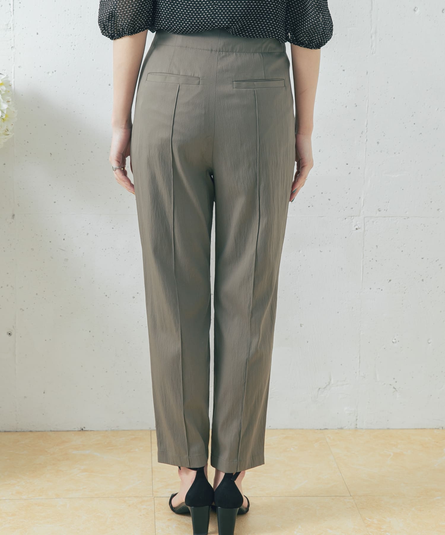 ピンタックテーパードパンツ KHAKI 38