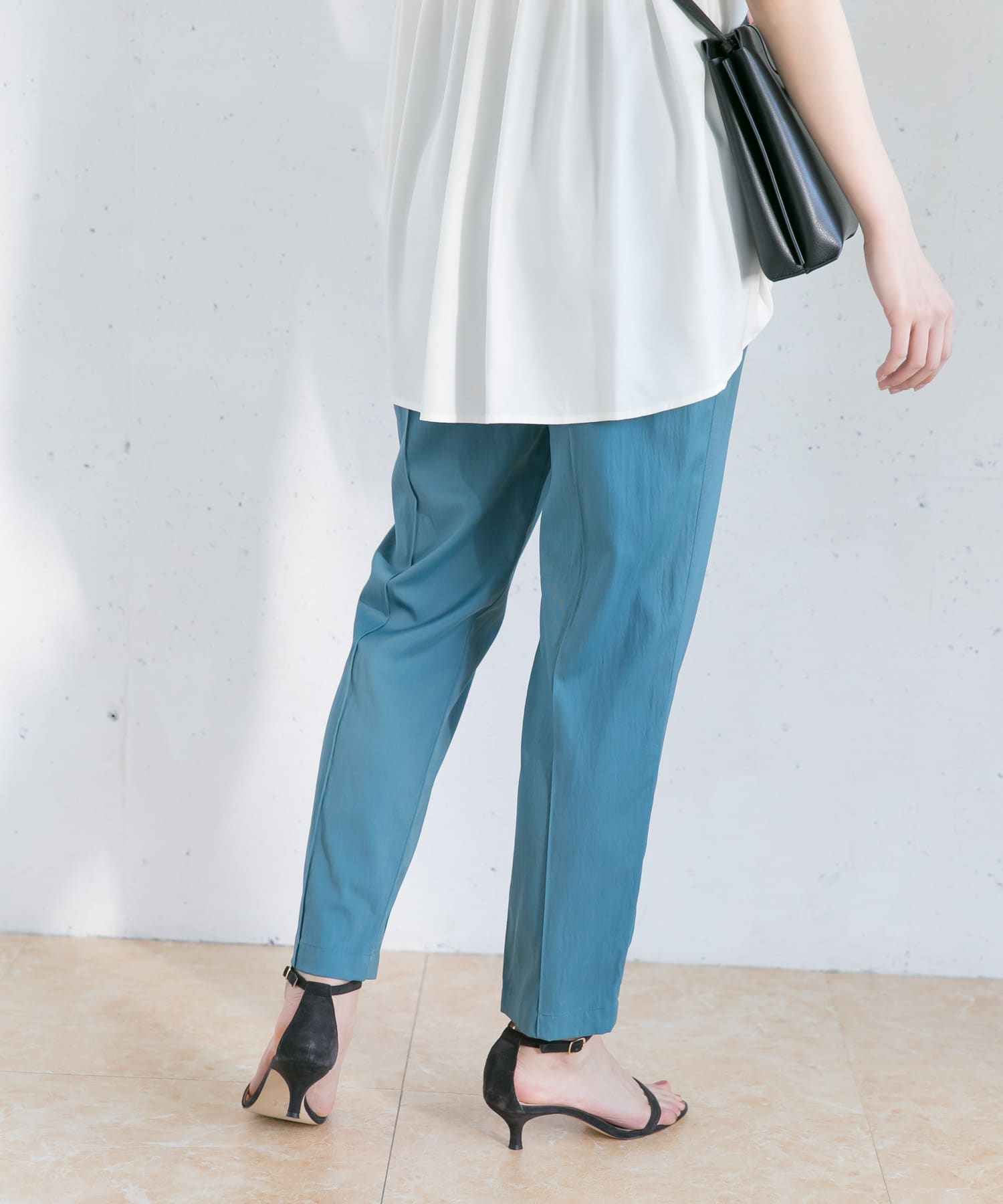 ピンタックテーパードパンツ BLUE 36