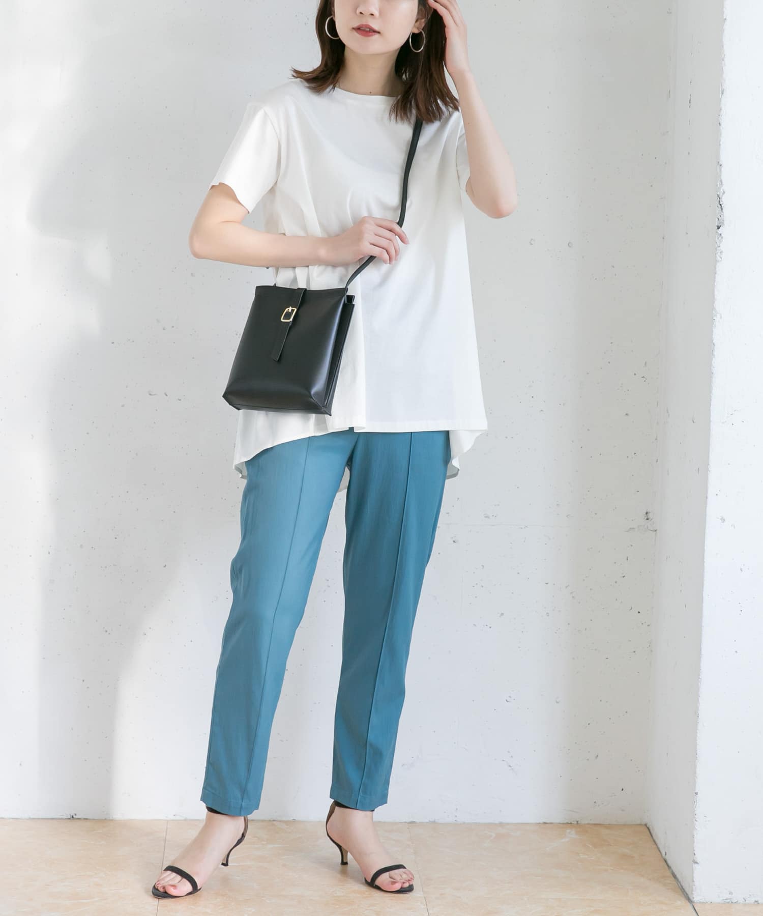 ピンタックテーパードパンツ BLUE 36