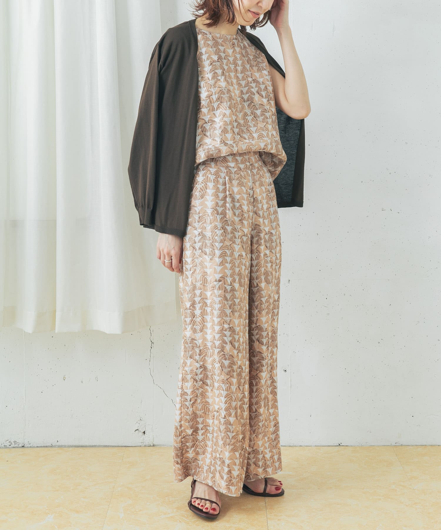 P/BEIGE
