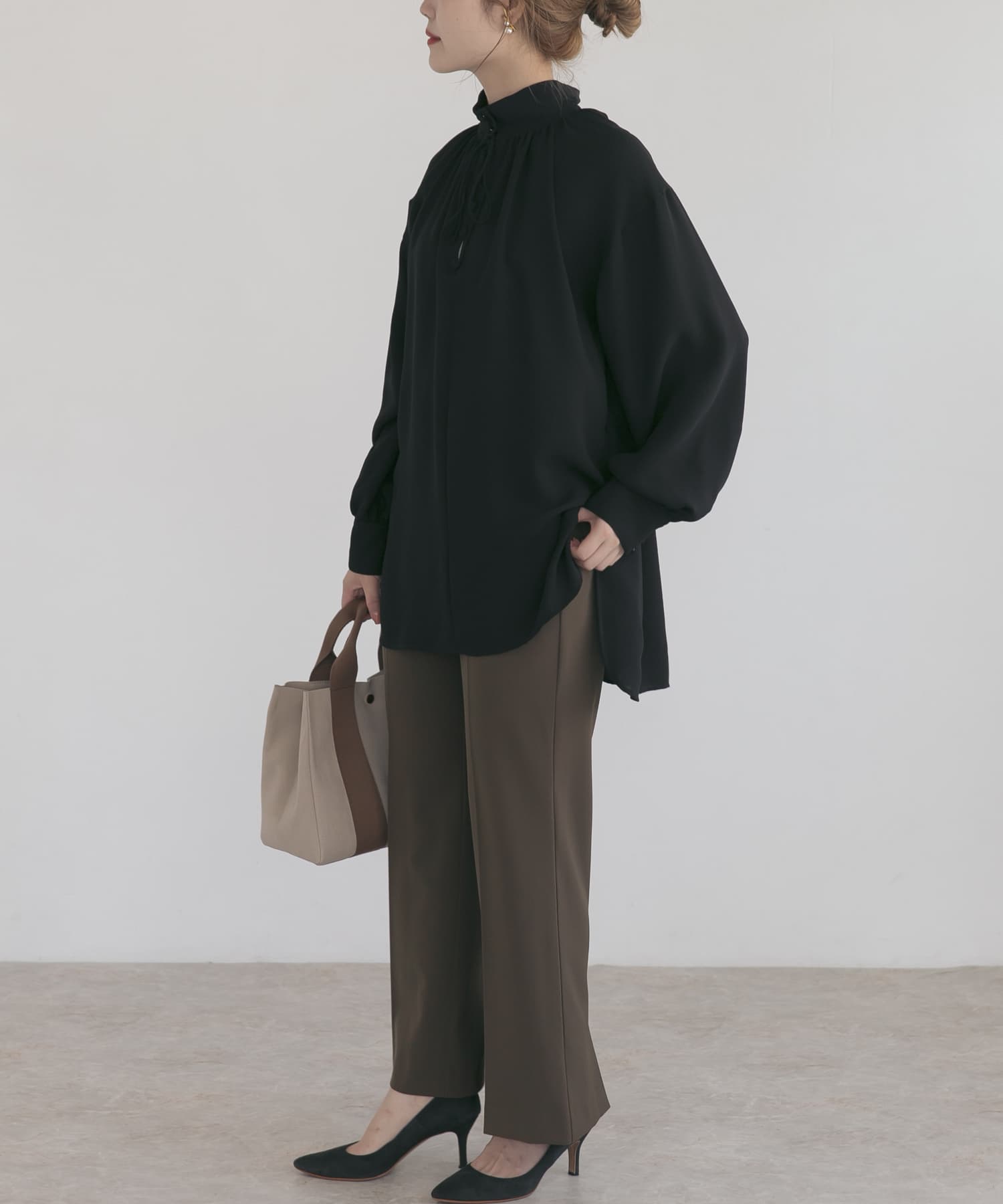 ハイウエストセミフレアパンツ OLIVE 36