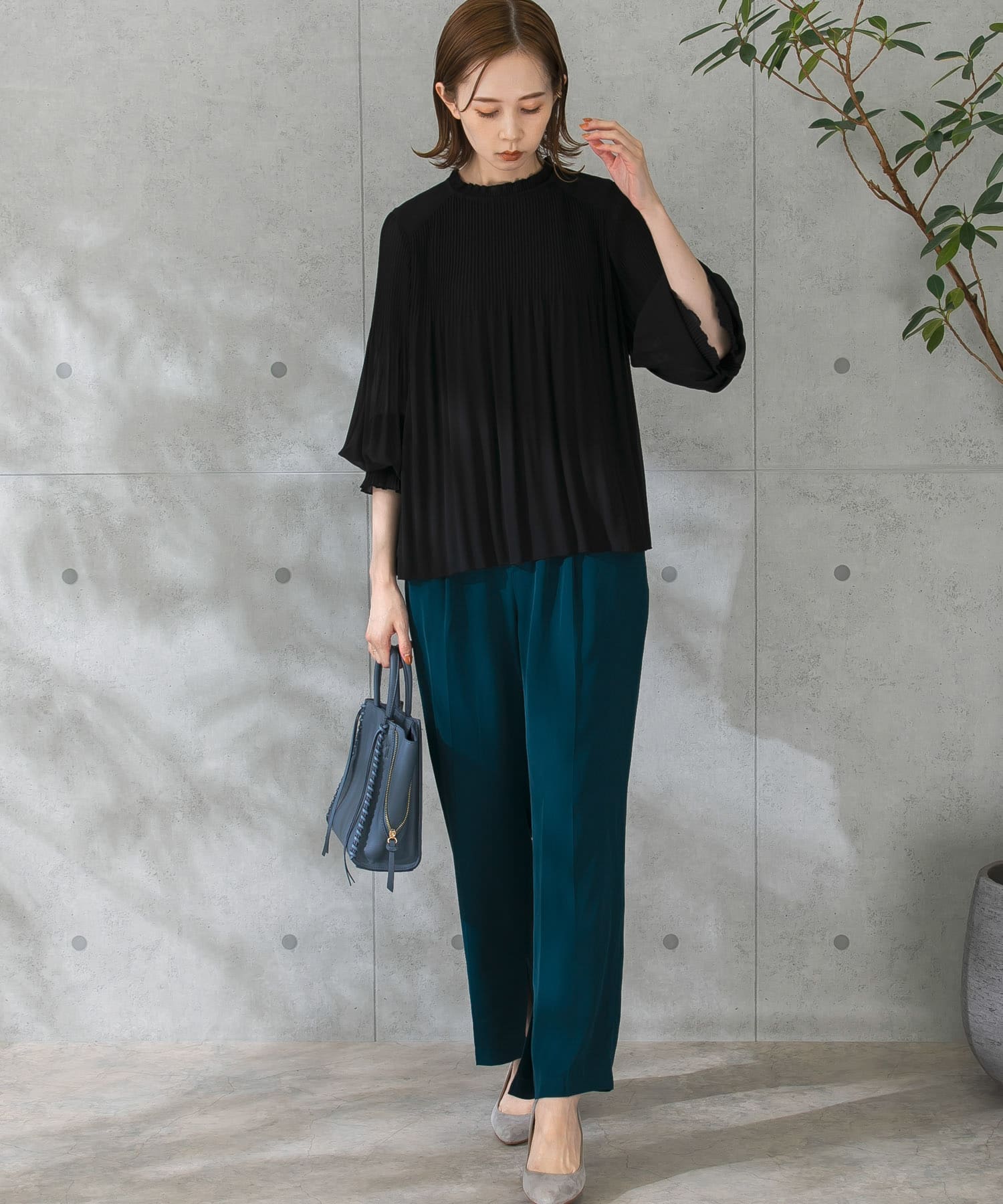 DARK GREEN