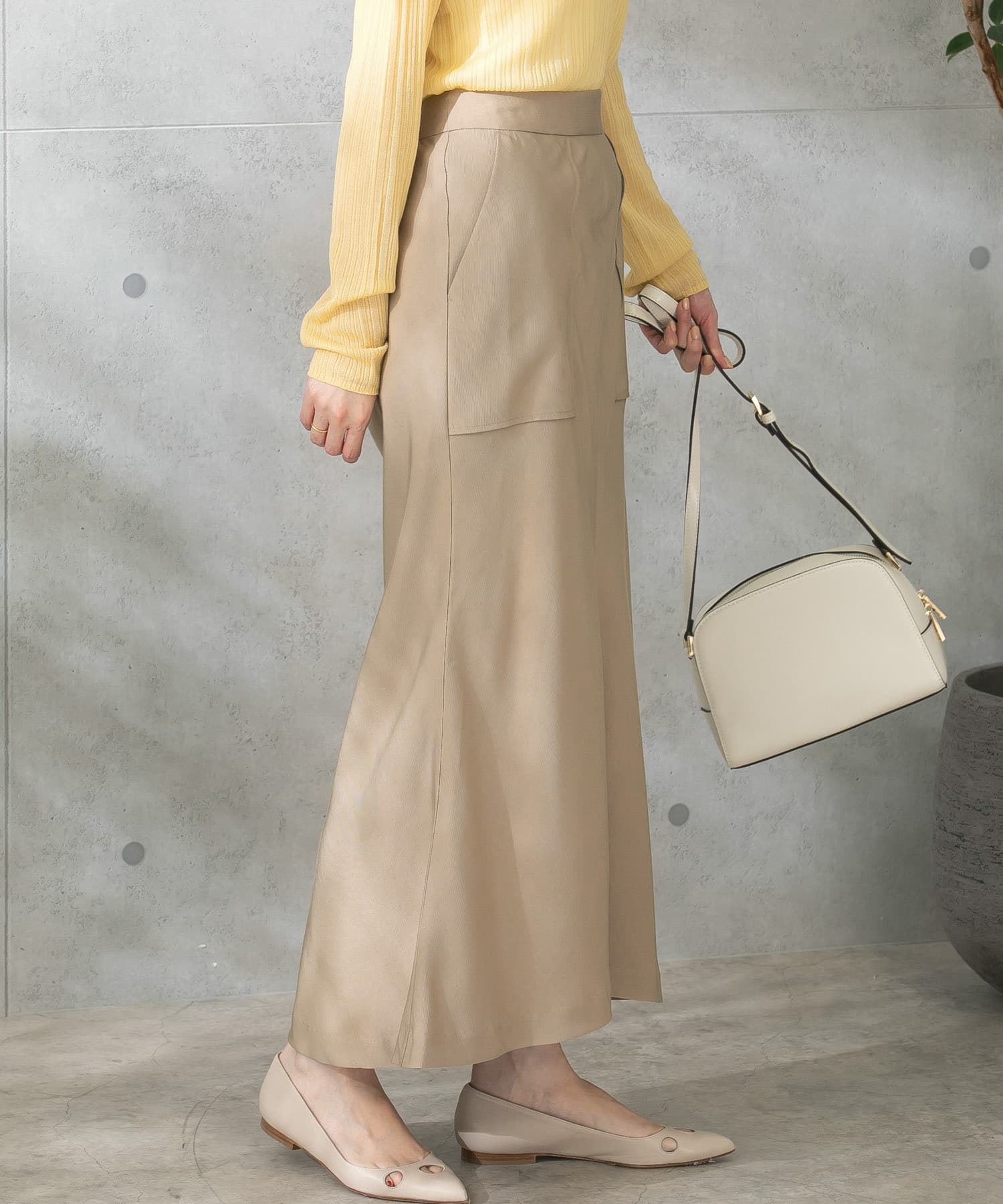 beige