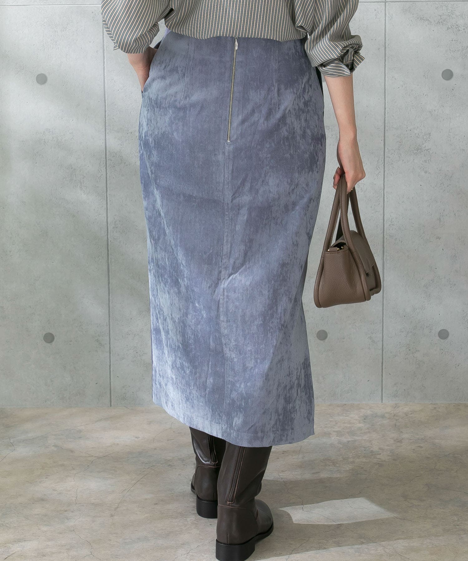 ASH BLUE