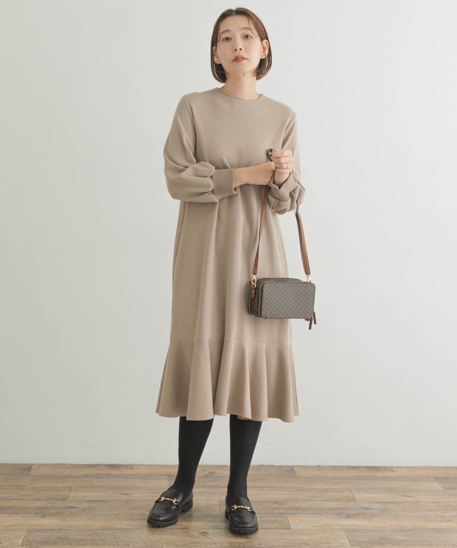 L/BEIGE