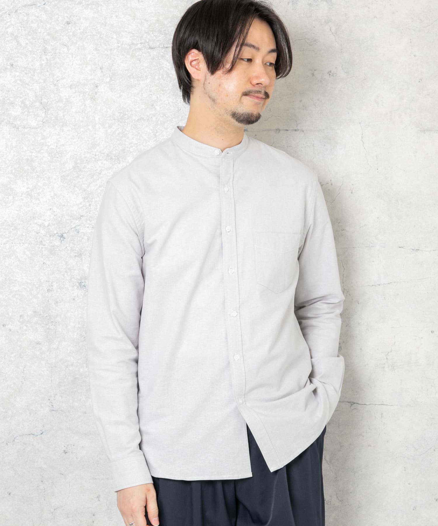 GRAY