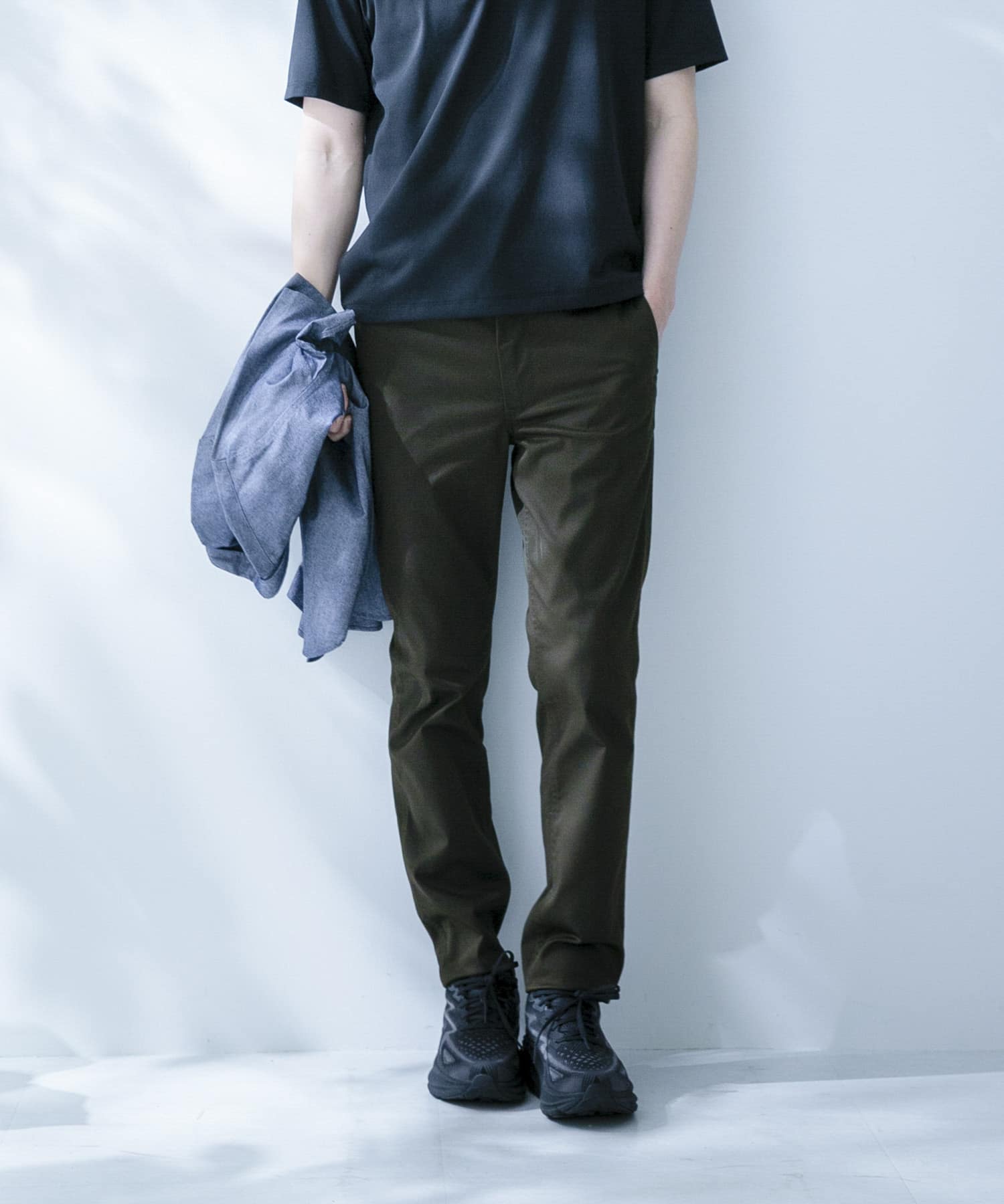 KHAKI