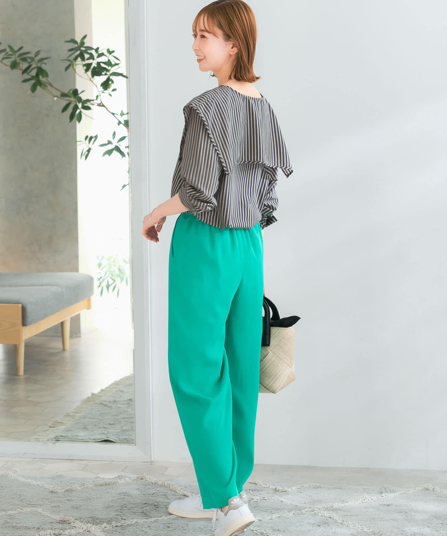 GREEN